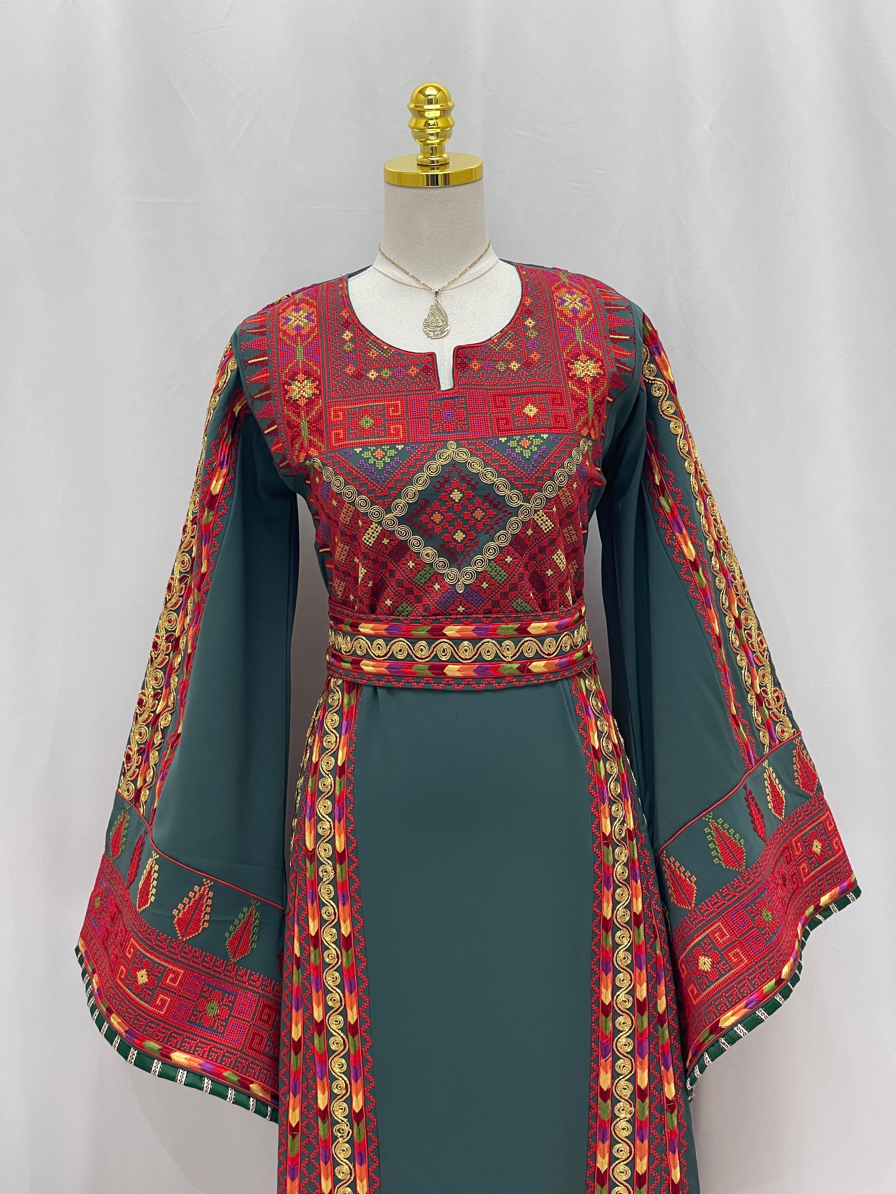 Almajed Embroidered Thoub: A Timeless Piece That Embodies Elegance And Majesty Palestinian Elegance