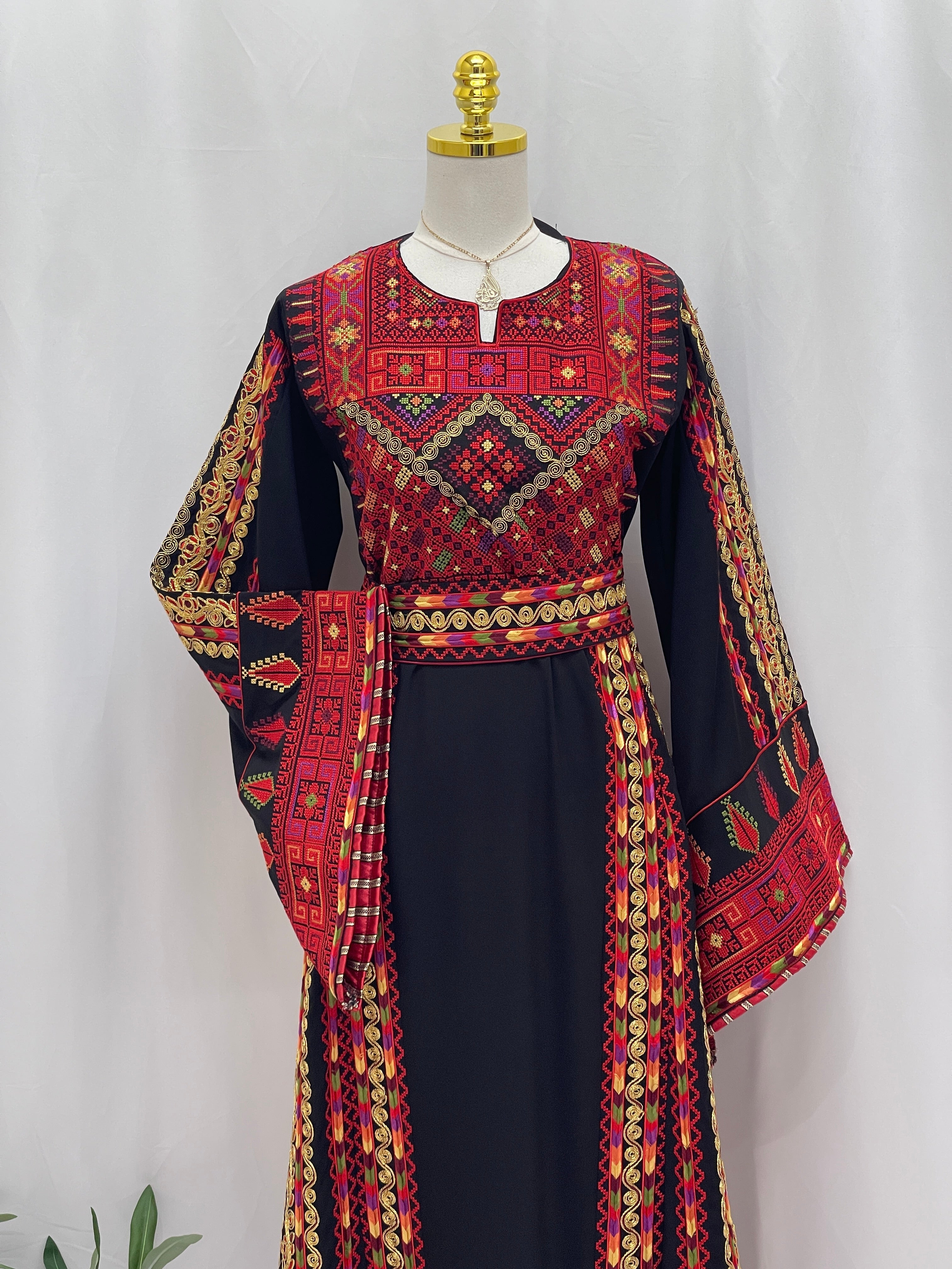 Almajed Embroidered Thoub: A Timeless Piece That Embodies Elegance And Majesty Palestinian Elegance