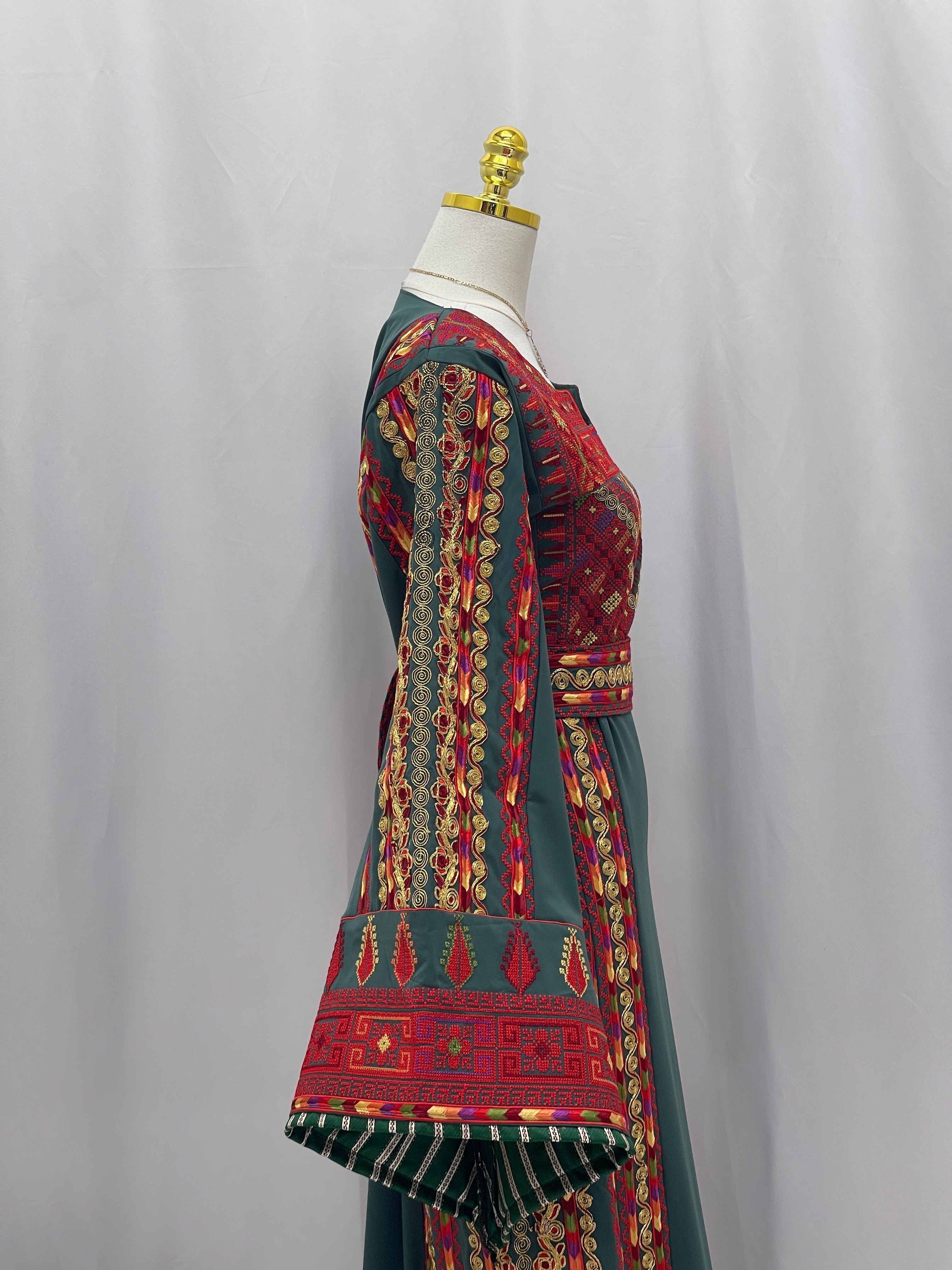 Almajed Embroidered Thoub: A Timeless Piece That Embodies Elegance And Majesty Palestinian Elegance