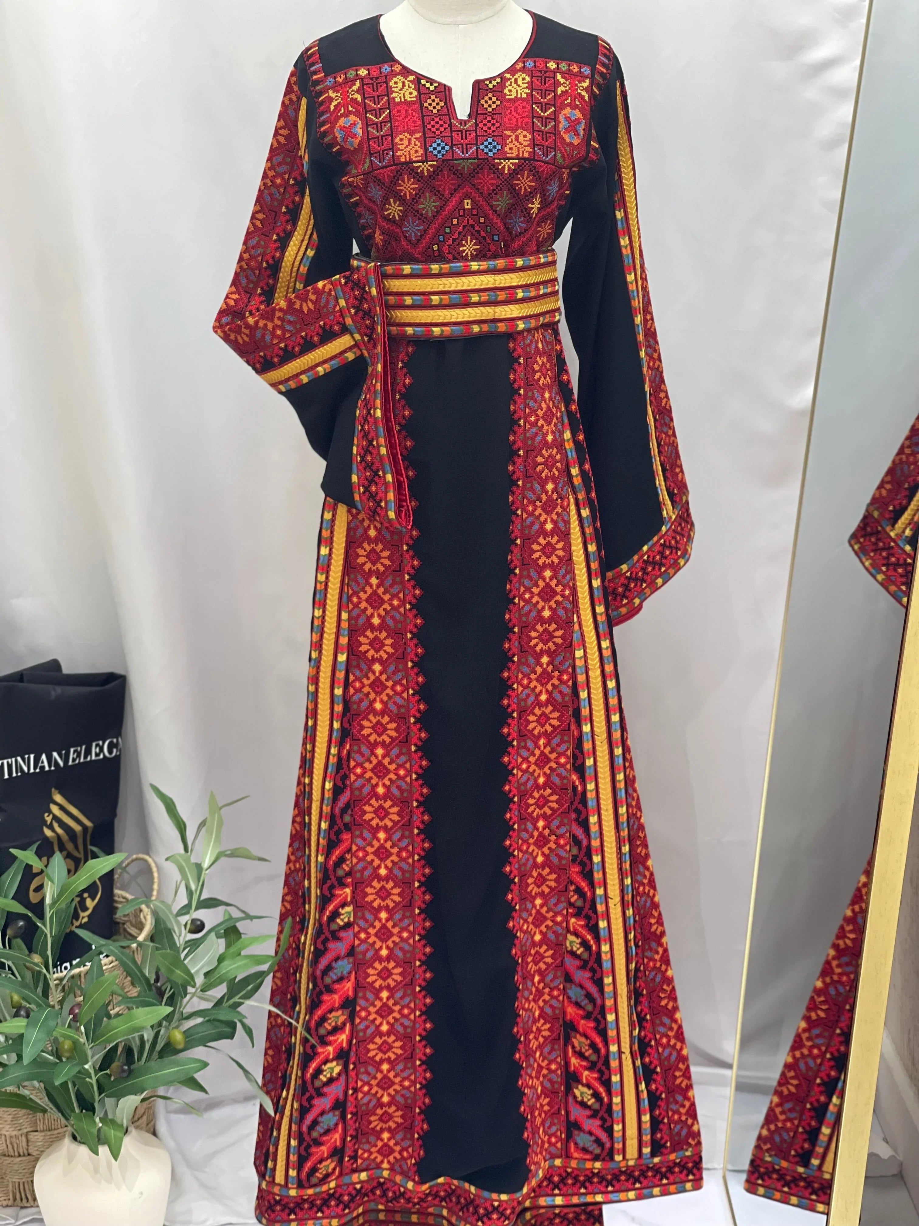 Authentic Heritage Embroidered Thoub: Cultural Elegance & Timeless Beauty Palestinian Elegance