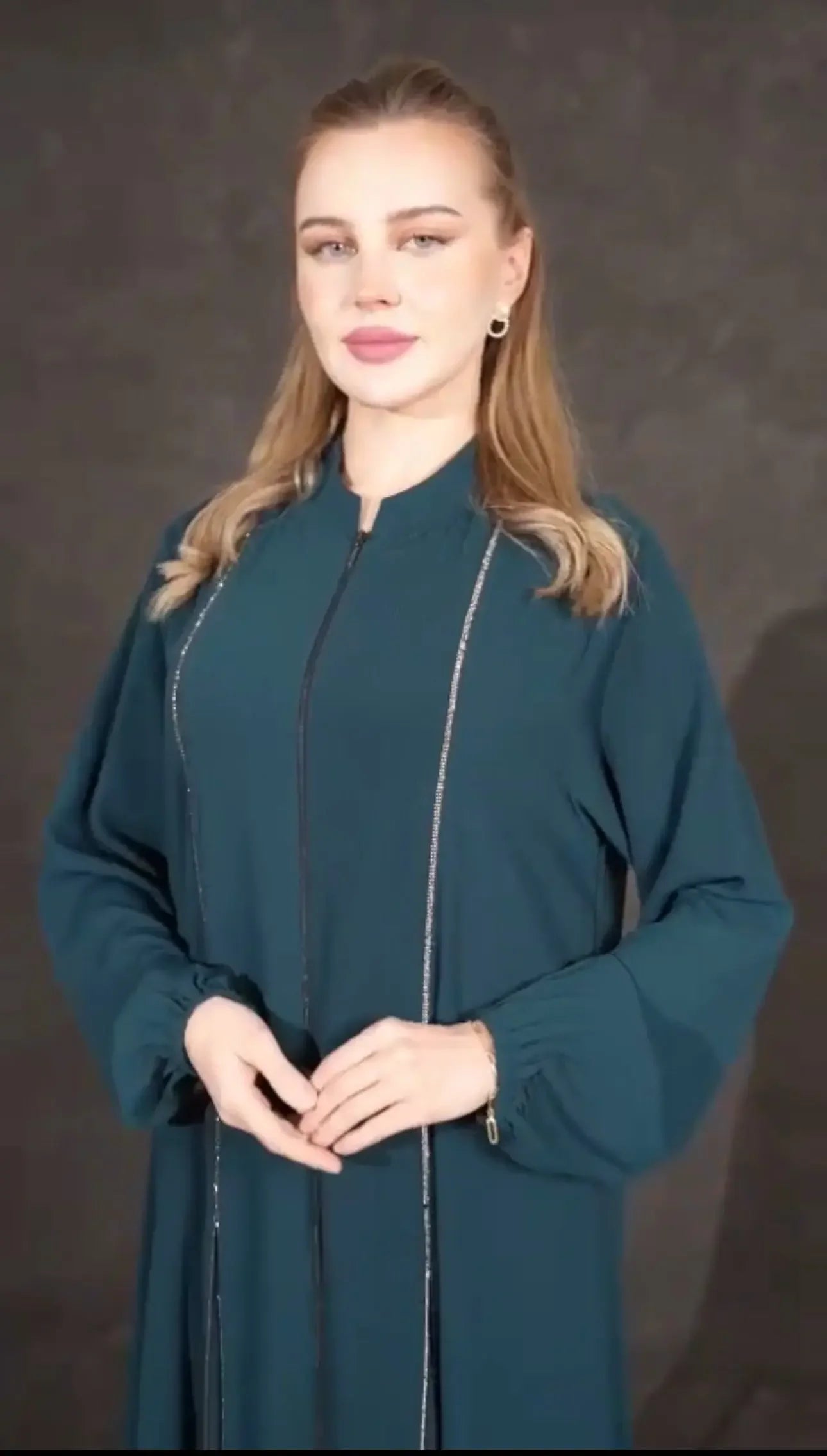 Maxi Yurio Abaya: Traditional Modesty Meets Modern Style - Palestinian Elegance