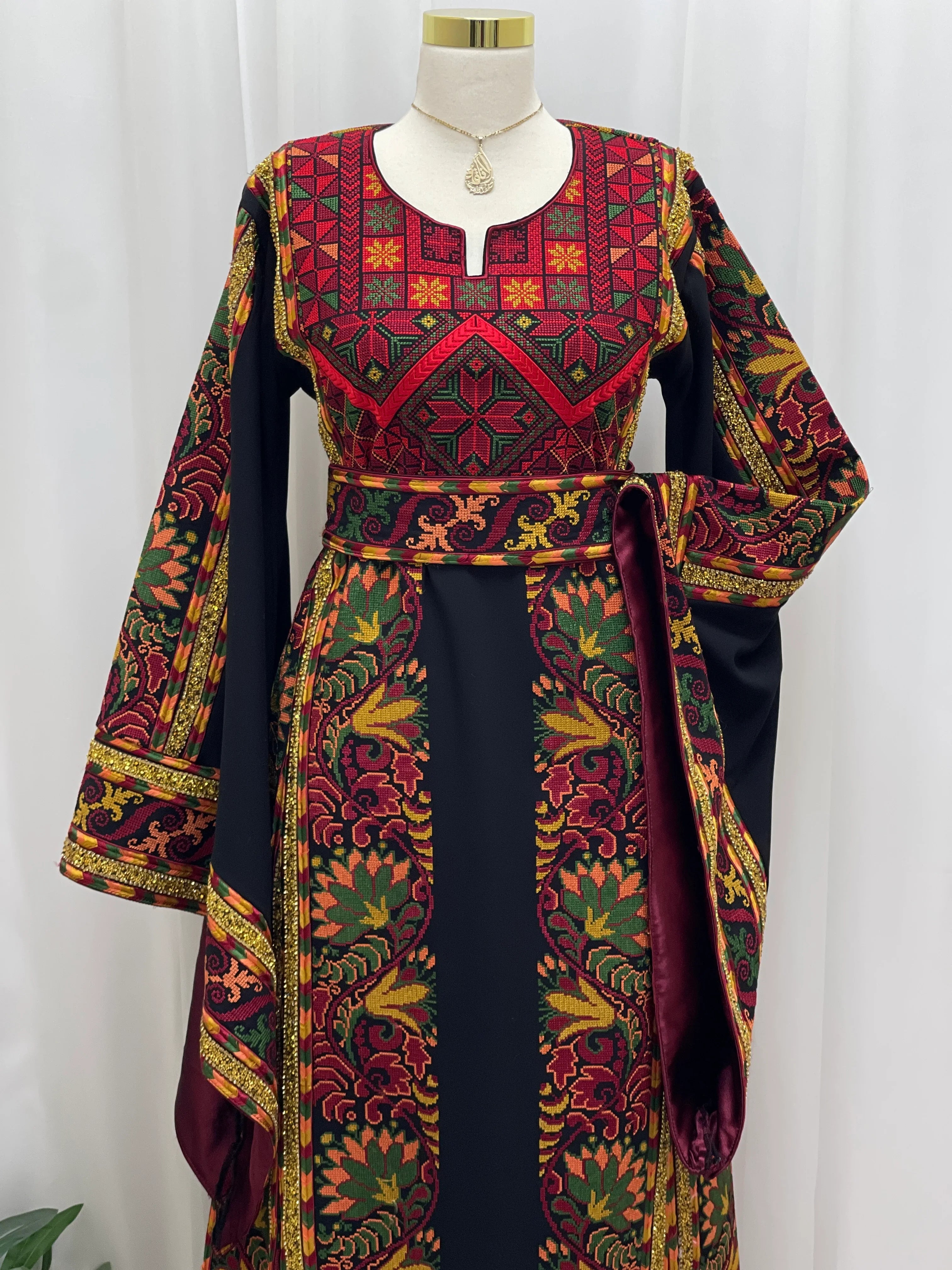 Sultanah Noir Couture Thobe-elegant couture piece designed