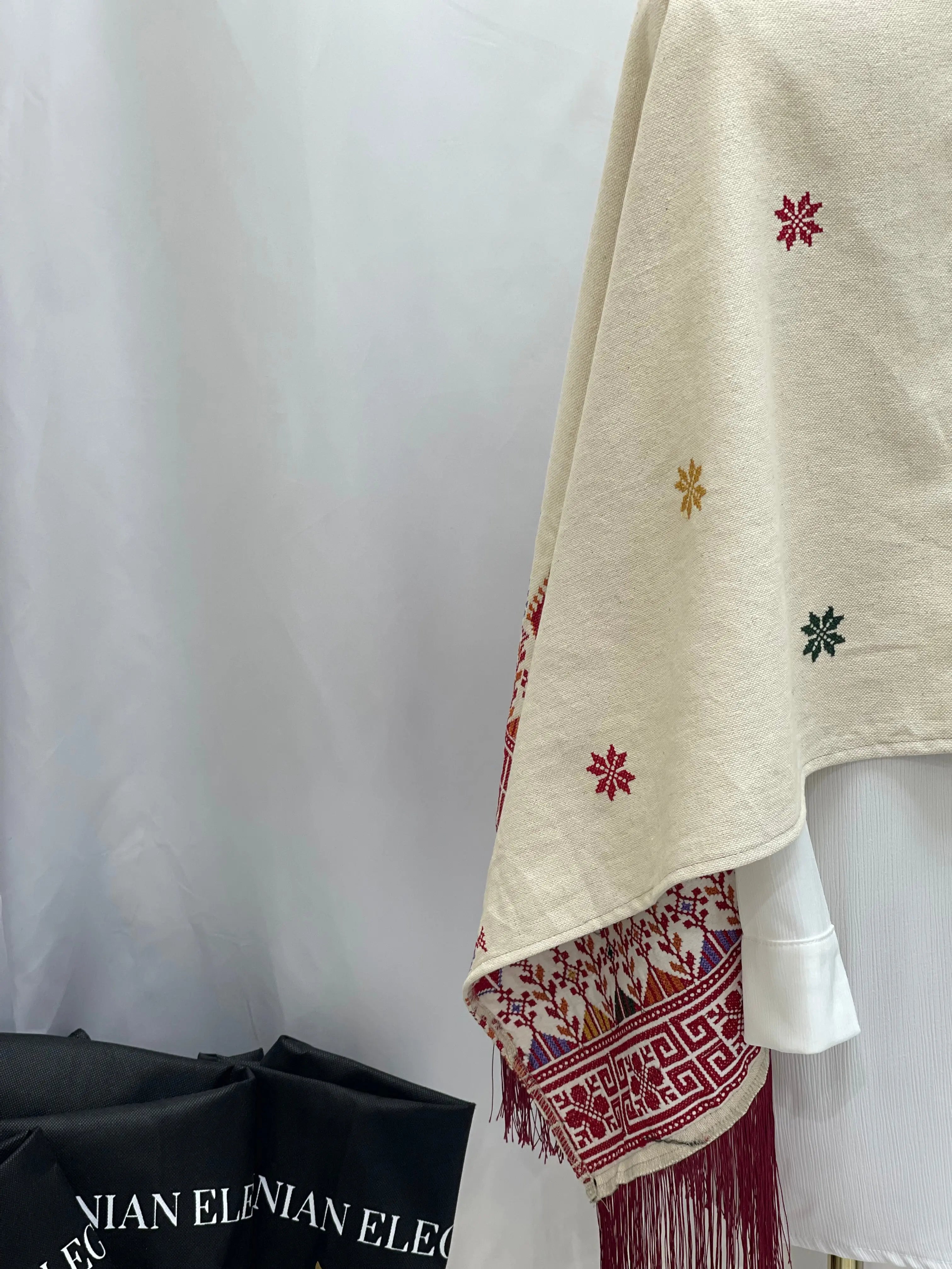 Luxurious Elegance: Embroidered Etamin Shwal Palestinian Elegance