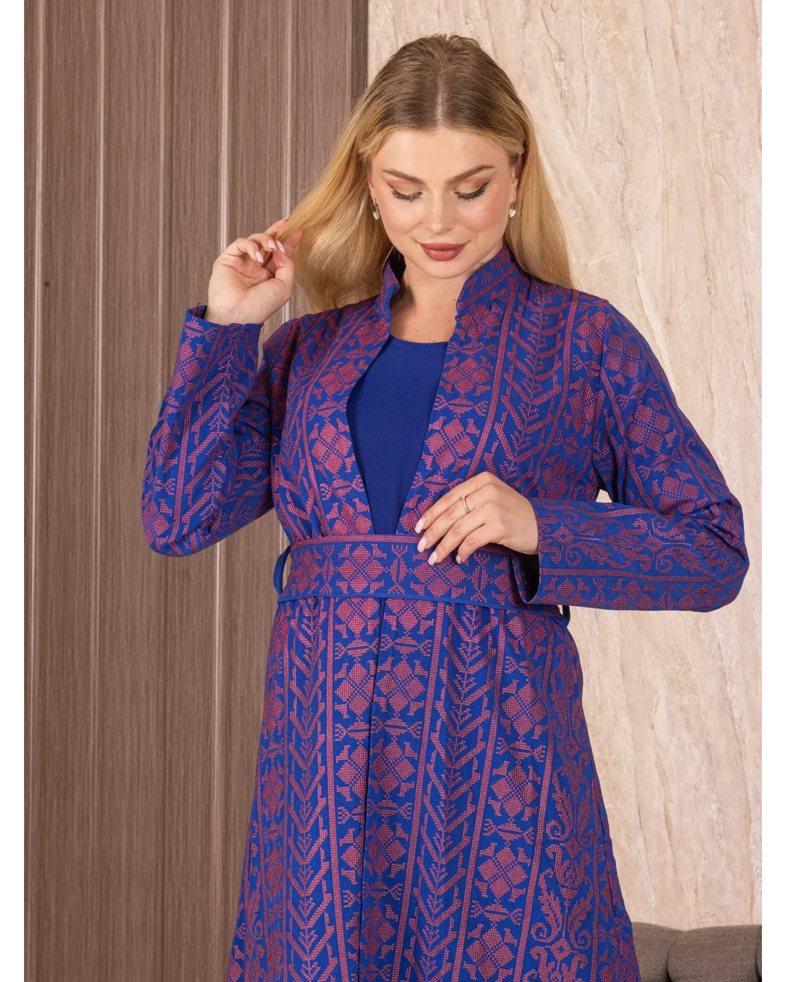 Embroidered Long Cardigan: Elegance and Sophistication Palestinian Elegance