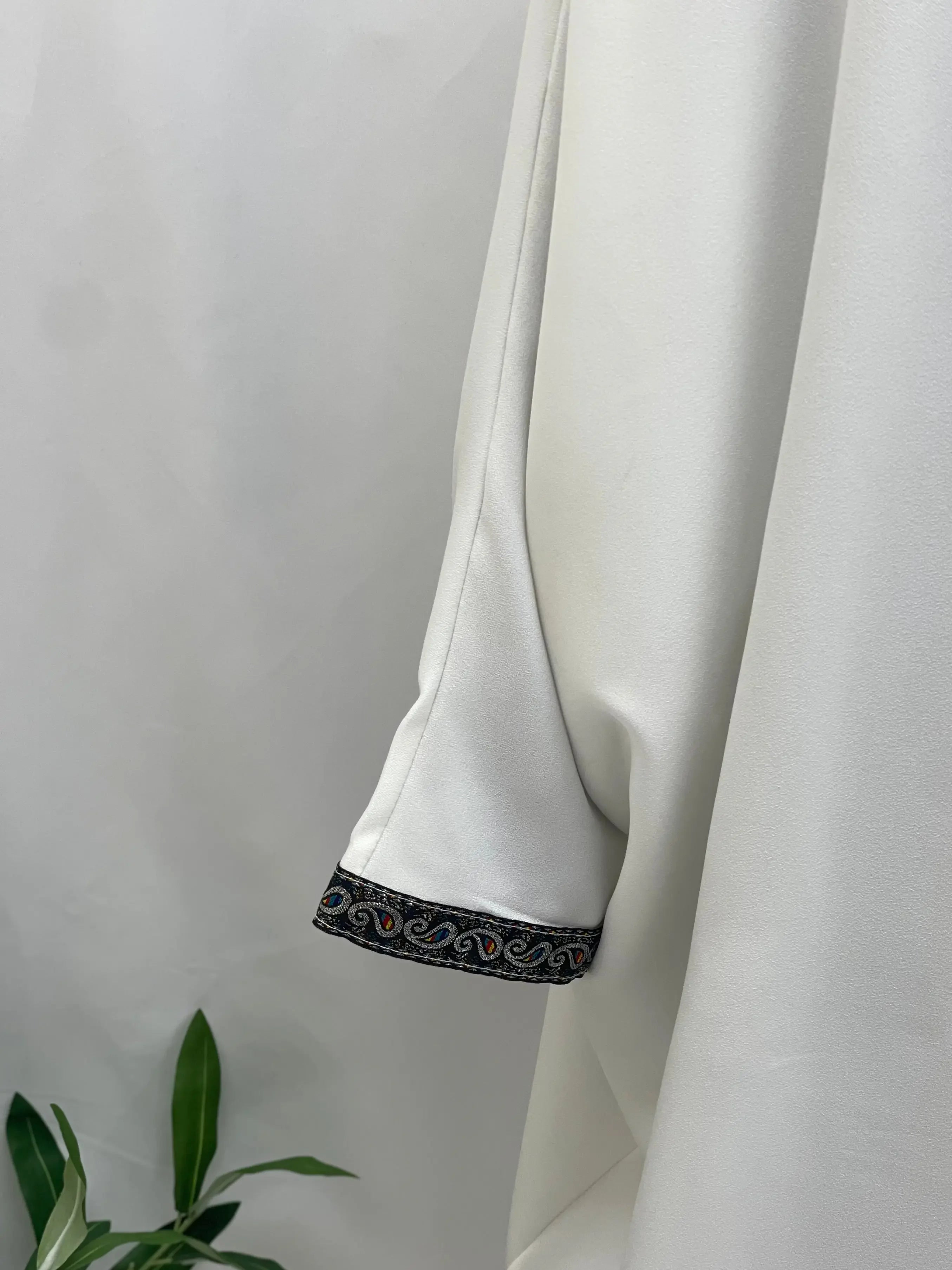 Versatile Elegance: Janna Cardigan Palestinian Elegance