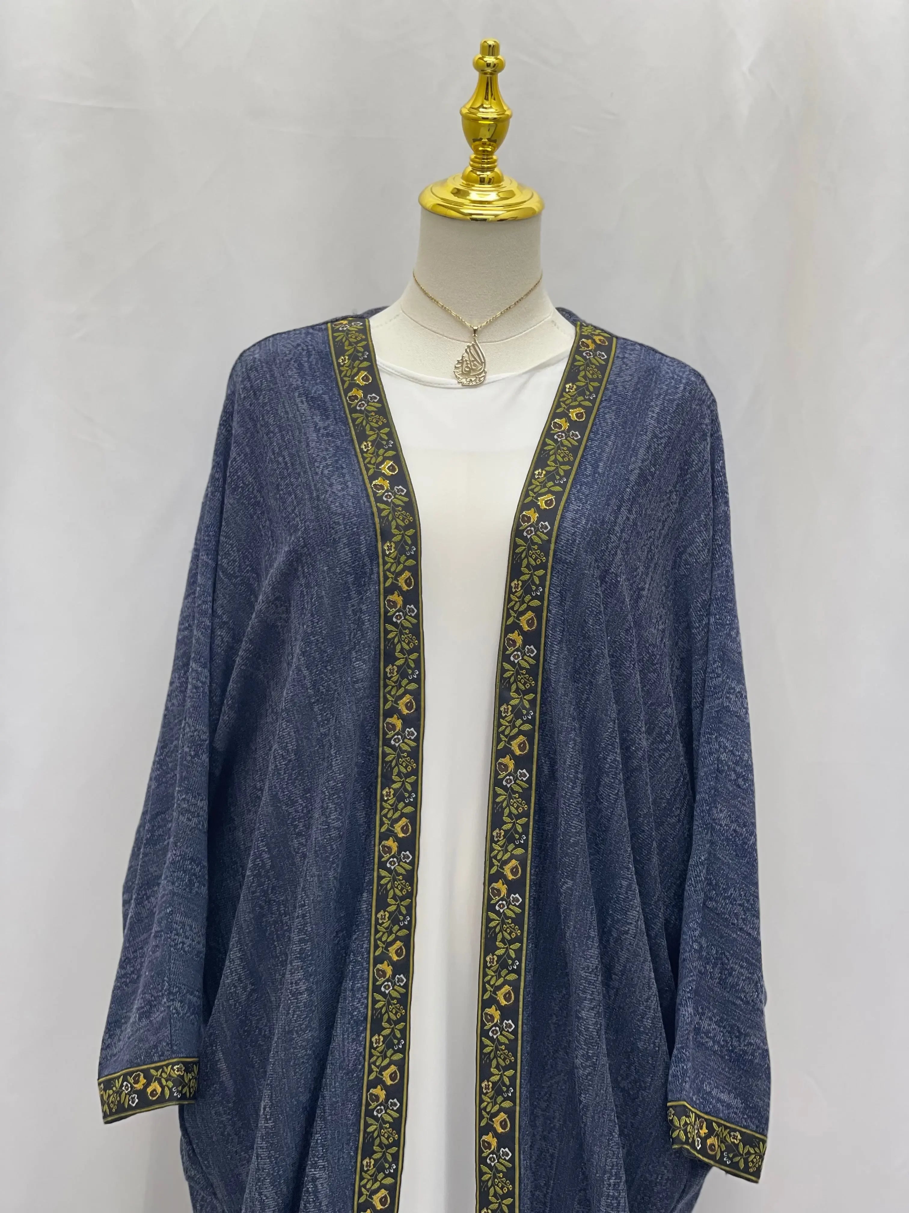 Timeless Comfort: Dalal Cardigan Palestinian Elegance