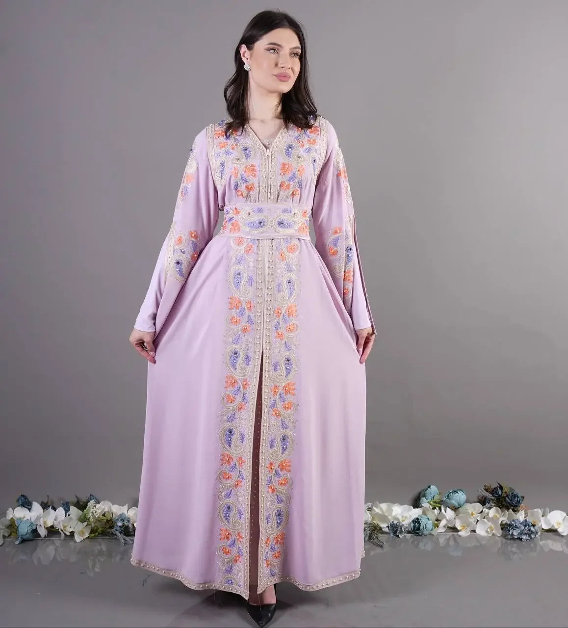 Embroidery Loom Kaftan: Traditional Craftsmanship and Creative Expression Palestinian Elegance