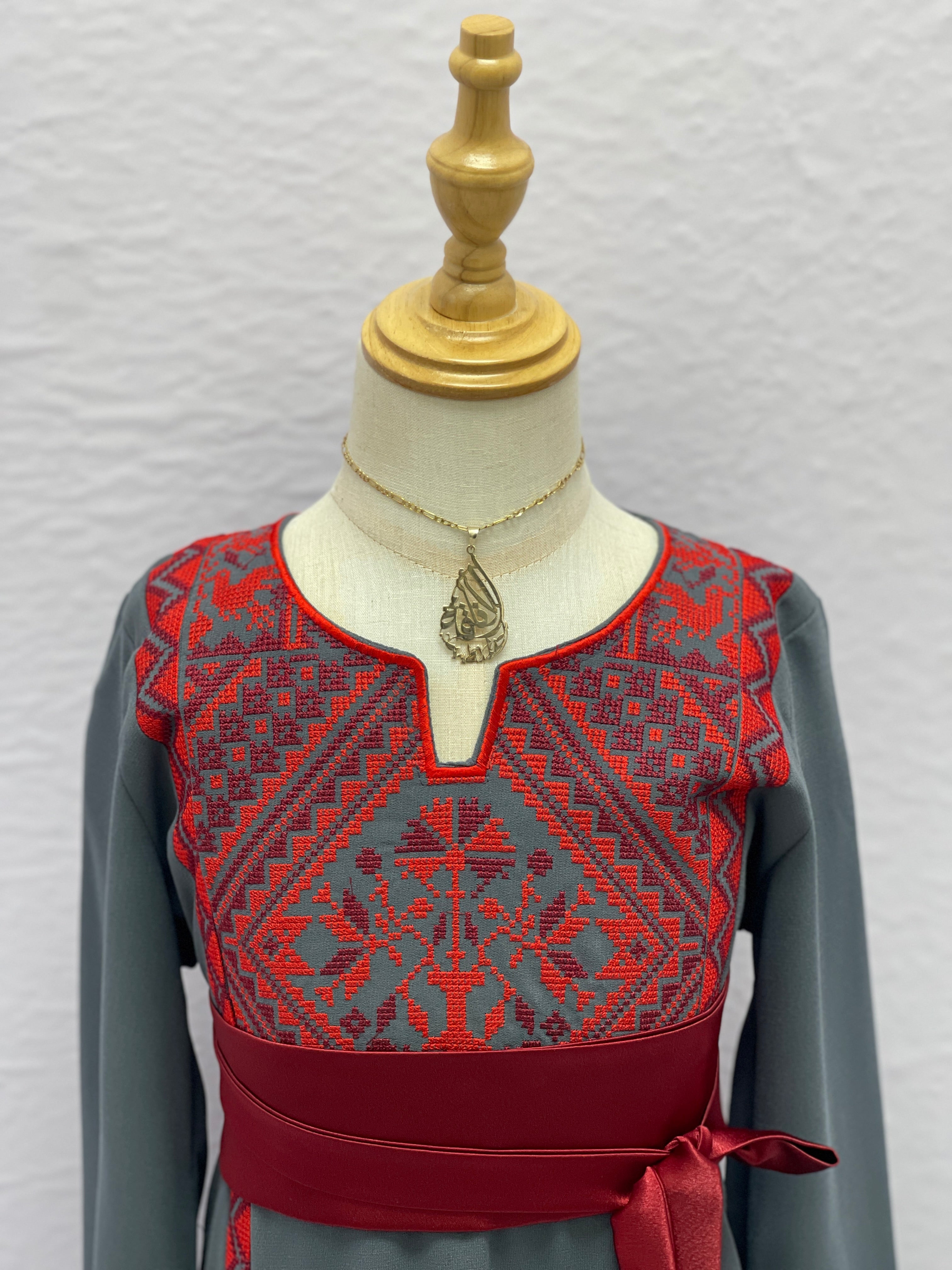 Soft Heritage Embroidered Girls Thobe