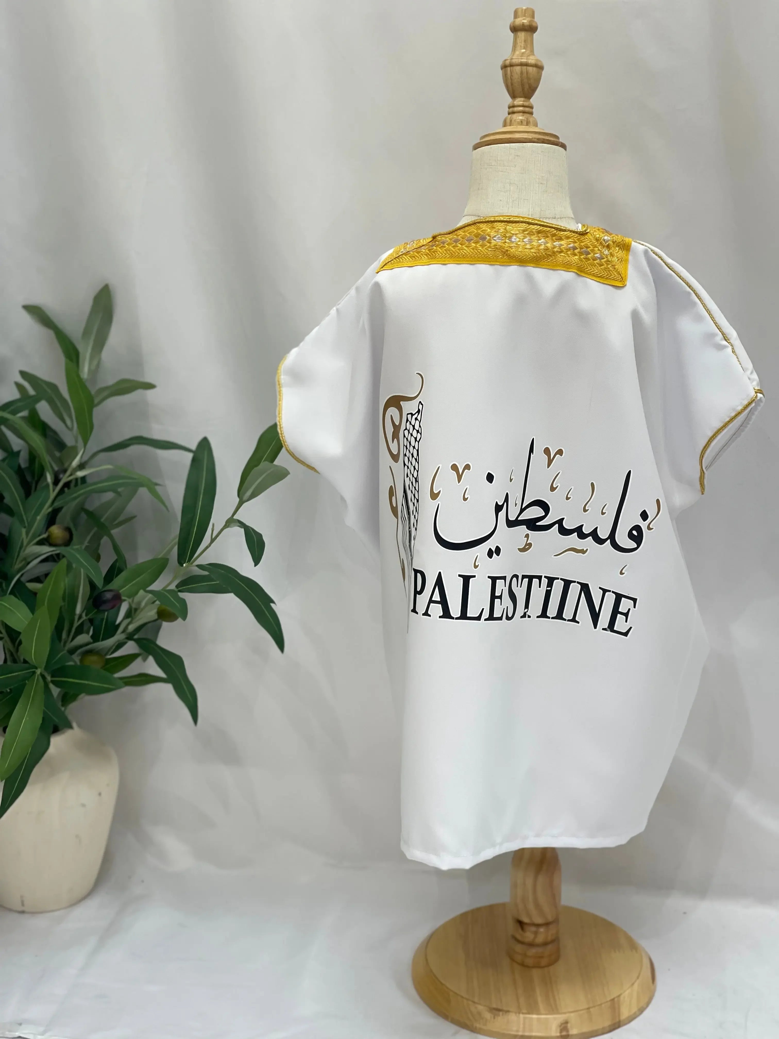 Kid’s Palestinian Bisht - Traditional & Elegant Cultural Attire Palestinian Elegance