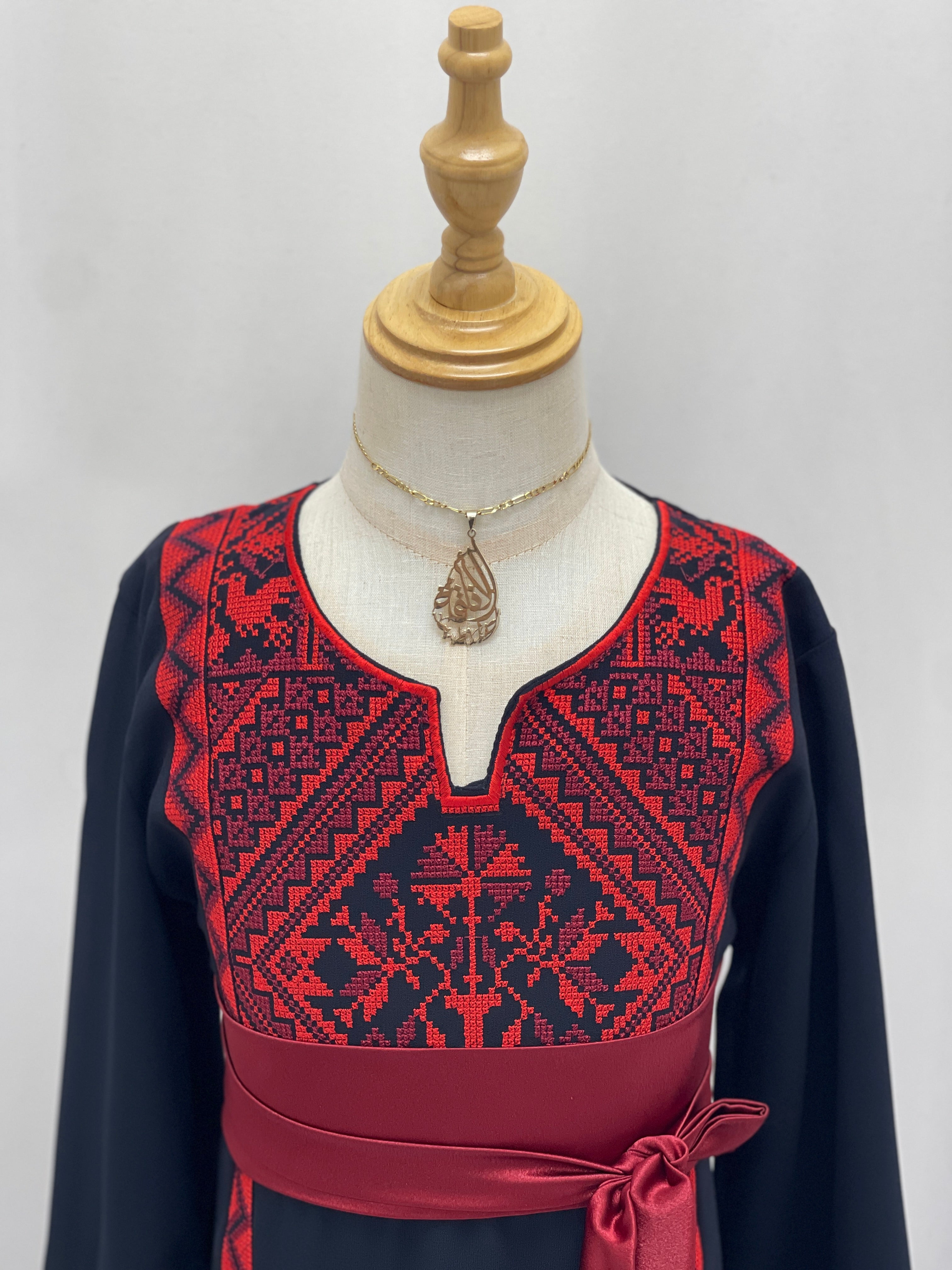 Soft Heritage Embroidered Girls Thobe