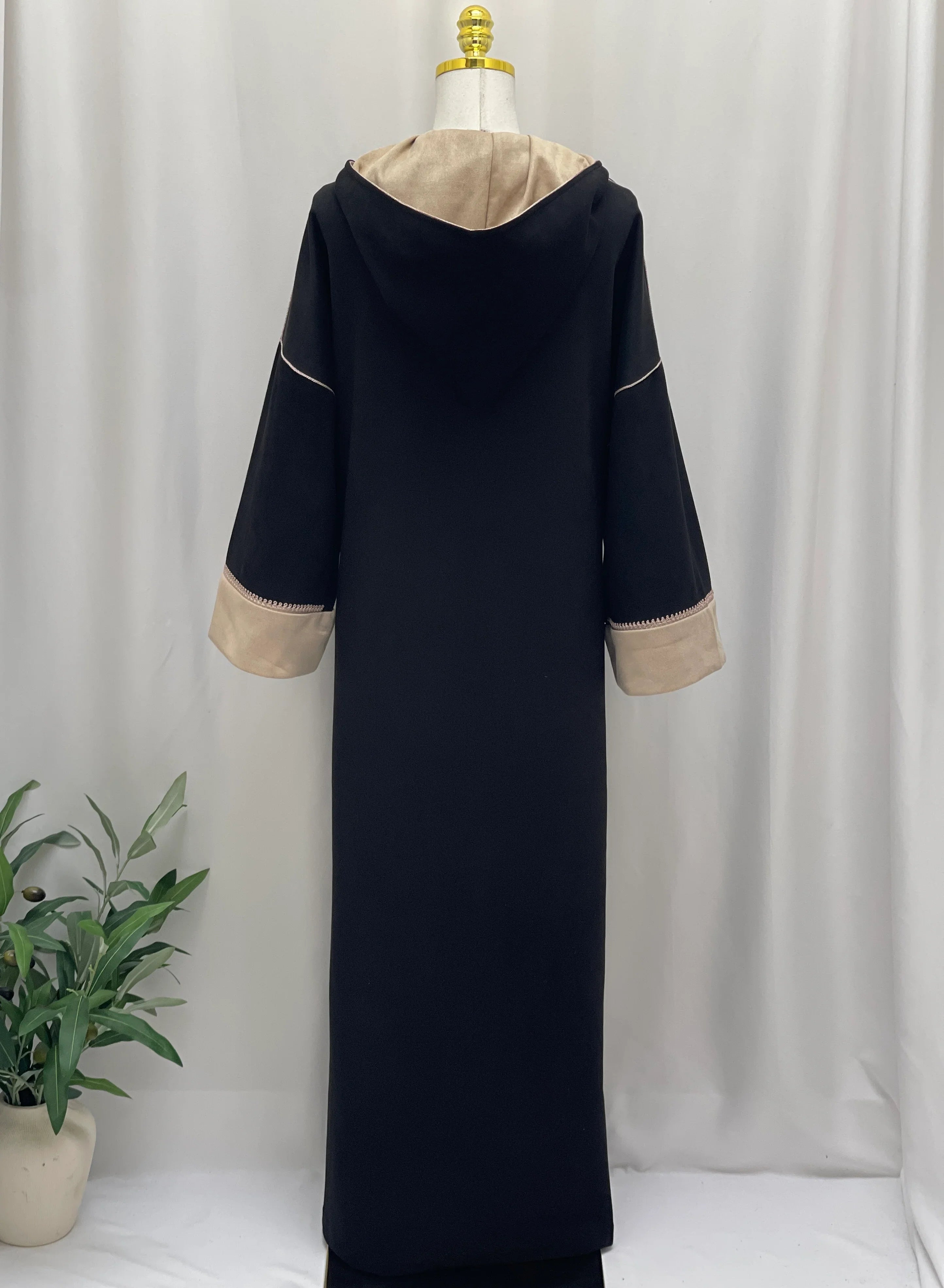 Zayna Moroccan Jalabiya- Elegant Traditional Wear