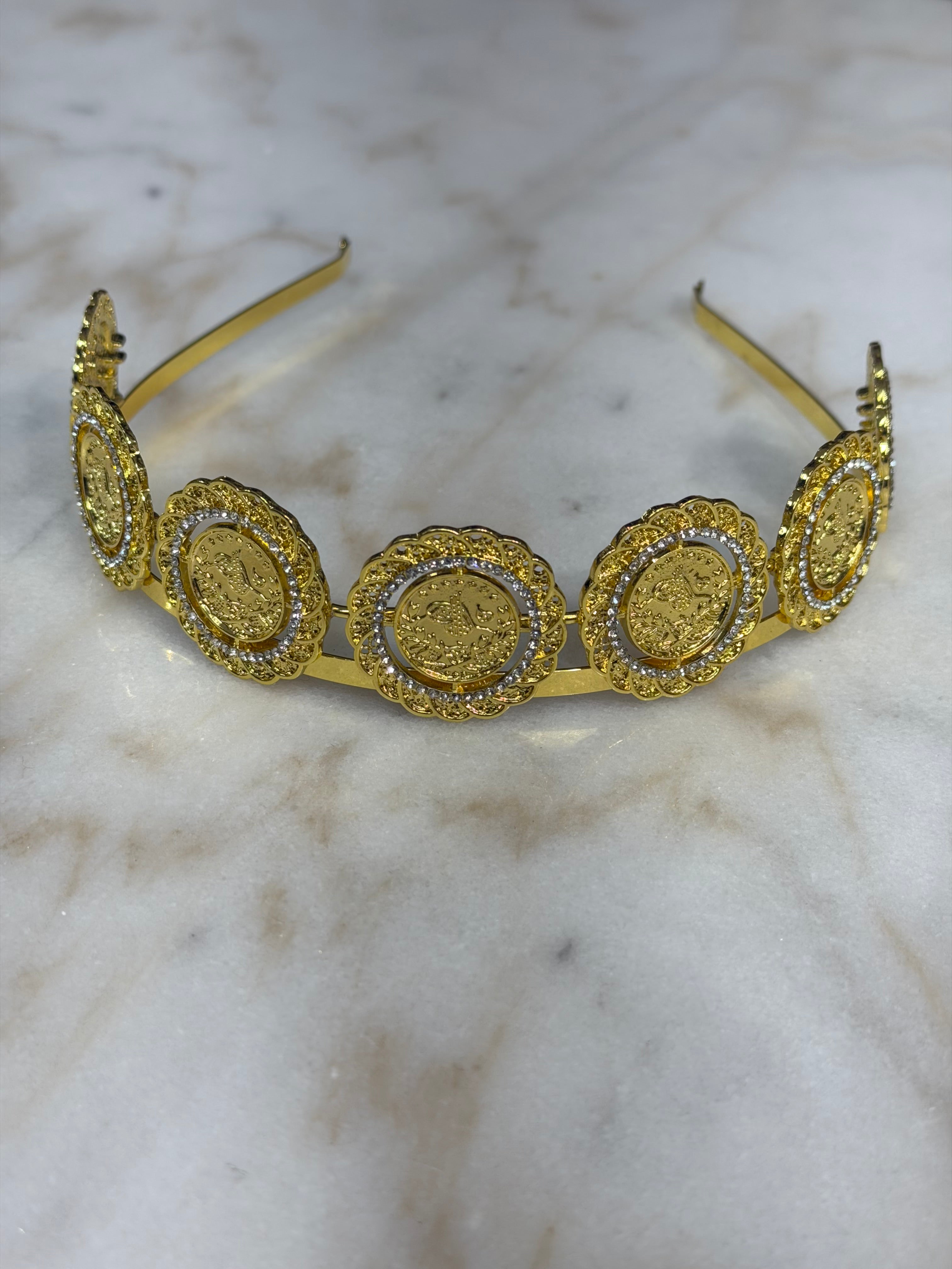 Sultana Royale Coin Crown