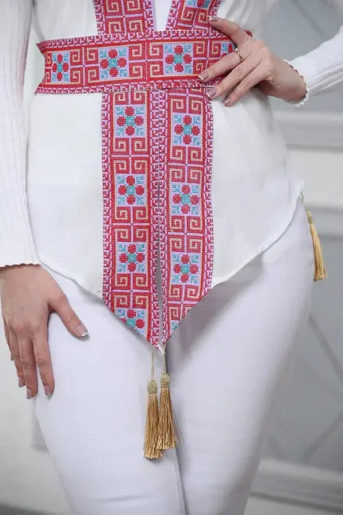 Tassel-Enhanced Elegance: Stand Out with Style Palestinian Elegance