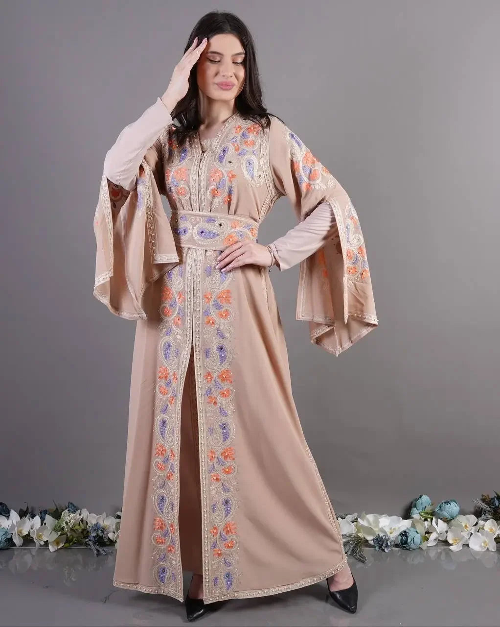Embroidery Loom Kaftan: Traditional Craftsmanship and Creative Expression Palestinian Elegance