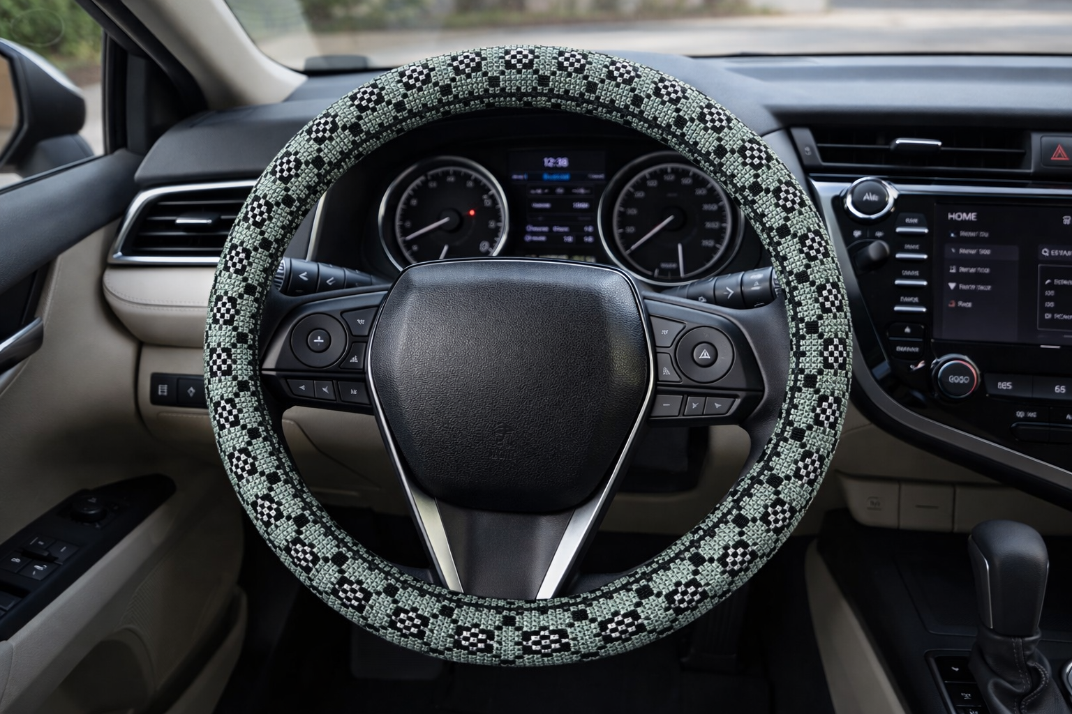 Reversible Beaded Steering Wheel Cover- Elegant Design