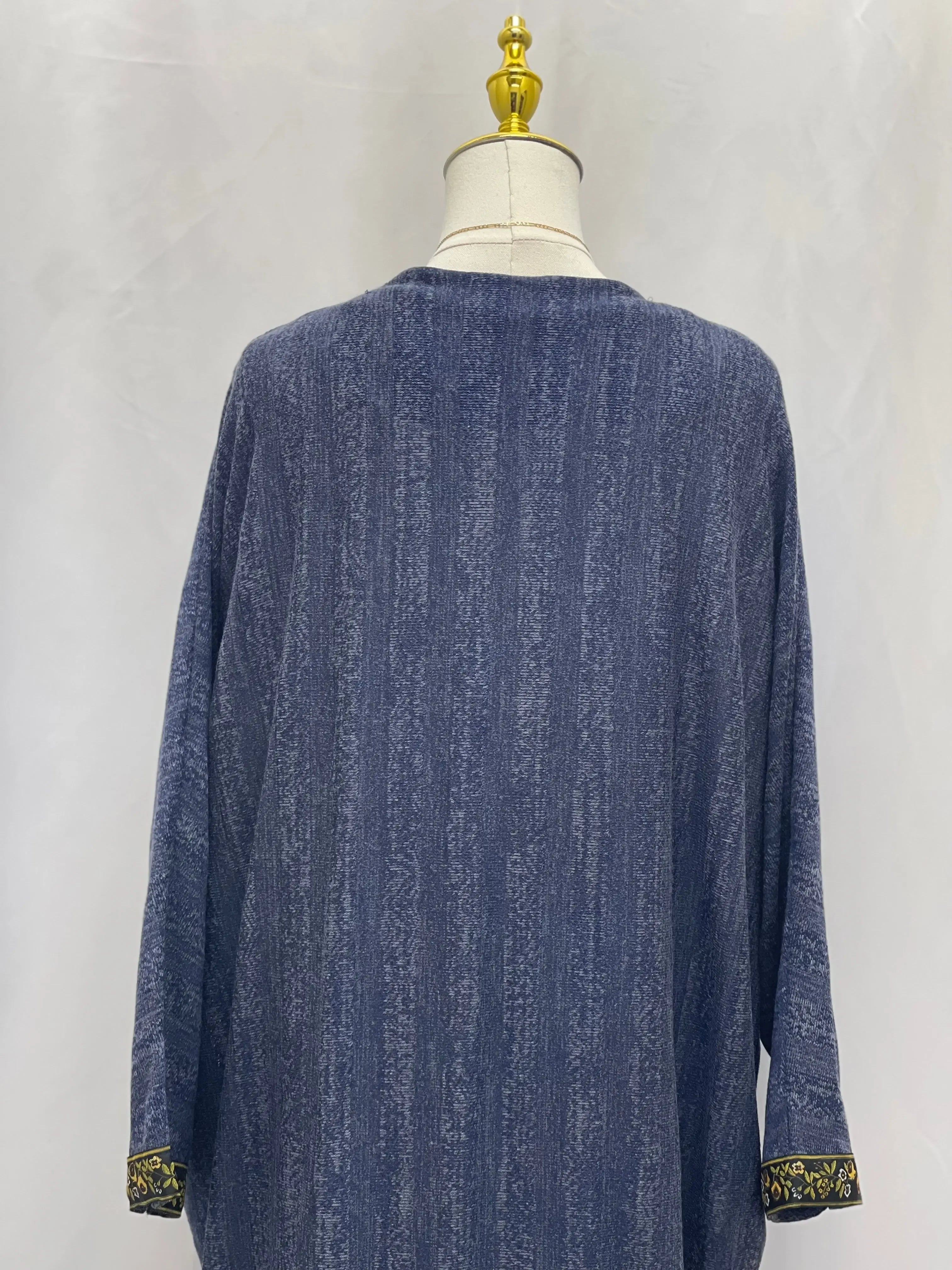 Timeless Comfort: Dalal Cardigan Palestinian Elegance