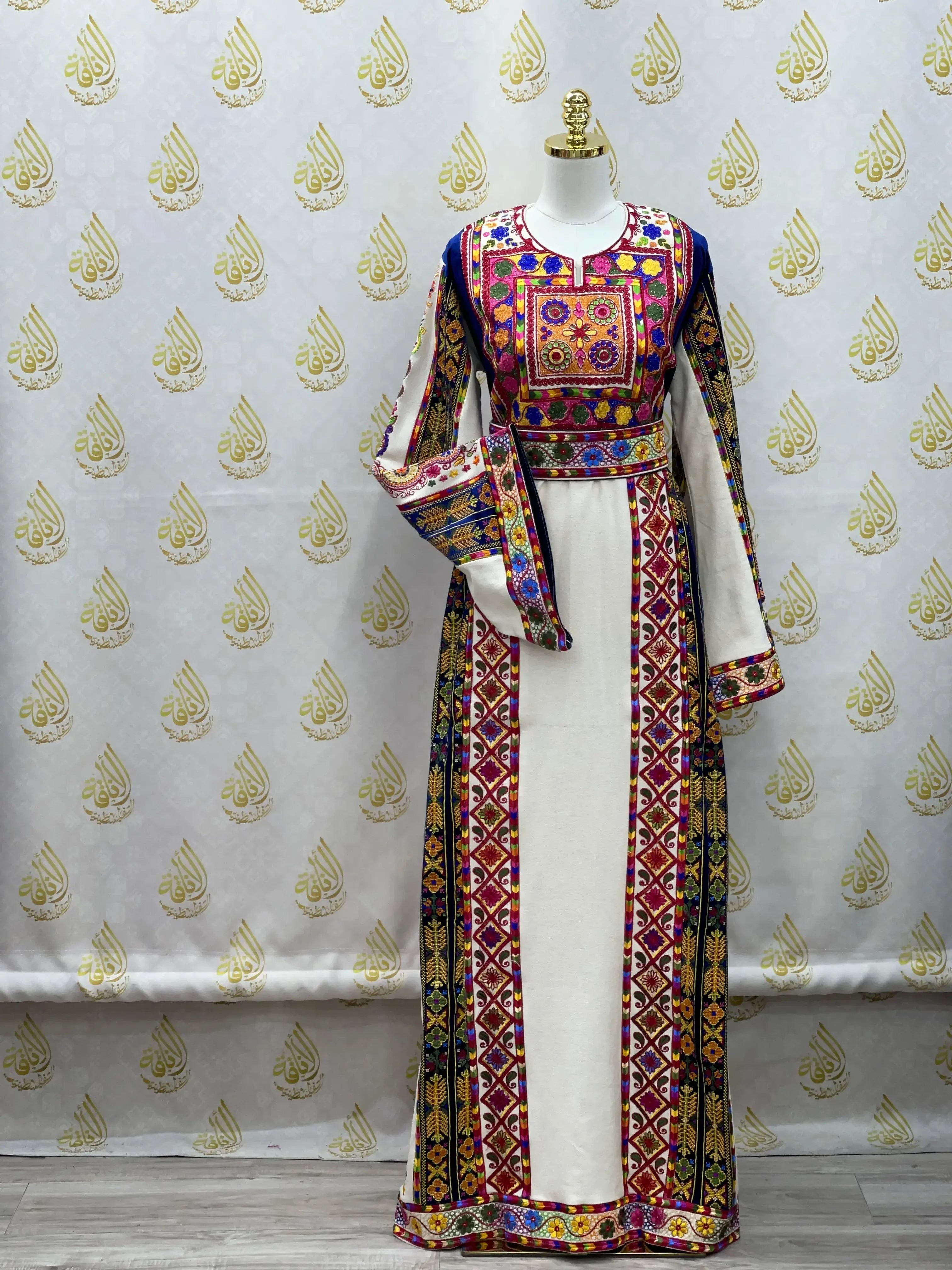 Embroidery Etamin Thoub: Ultimate Luxury and Sophistication Palestinian Elegance