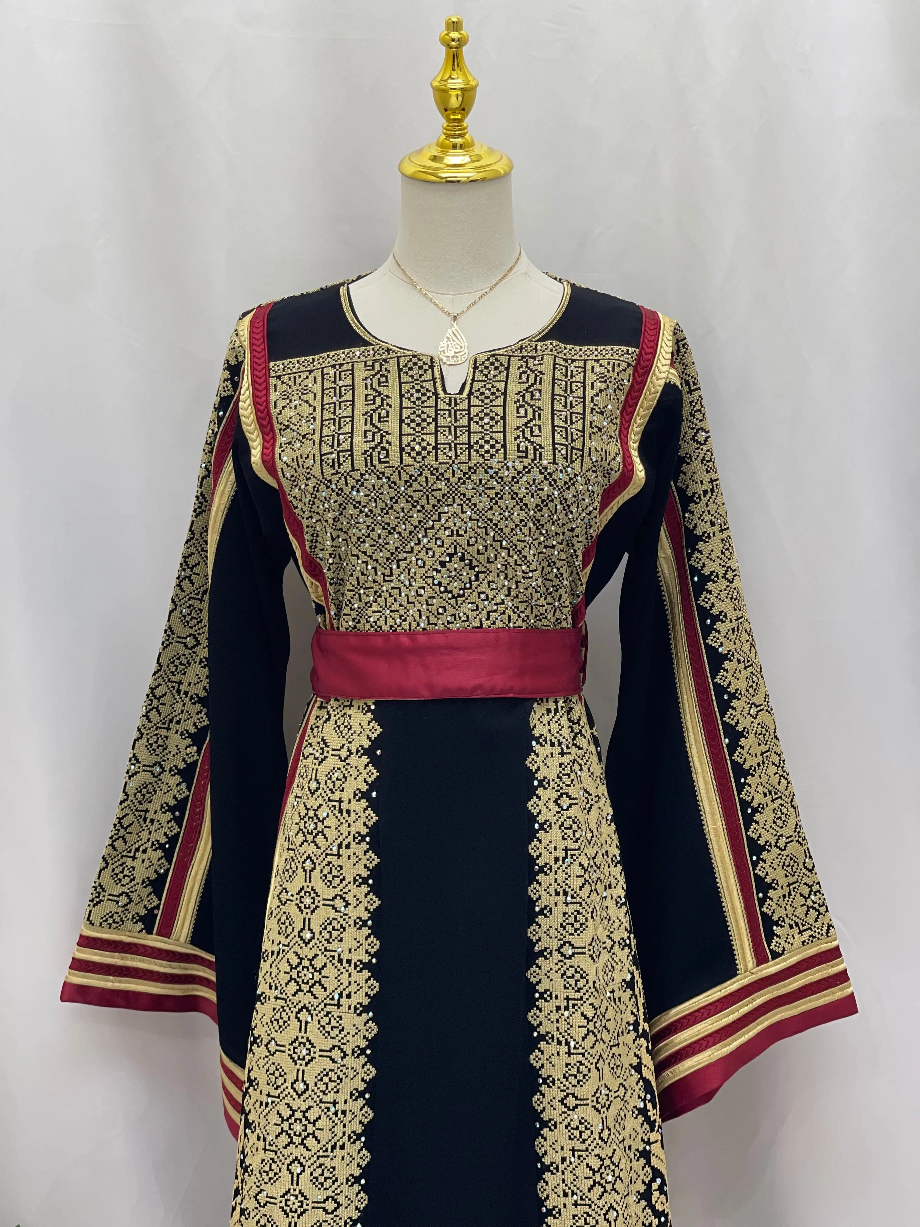 Embroidered Black Gold Thoub - Elegance & Tradition Palestinian Elegance