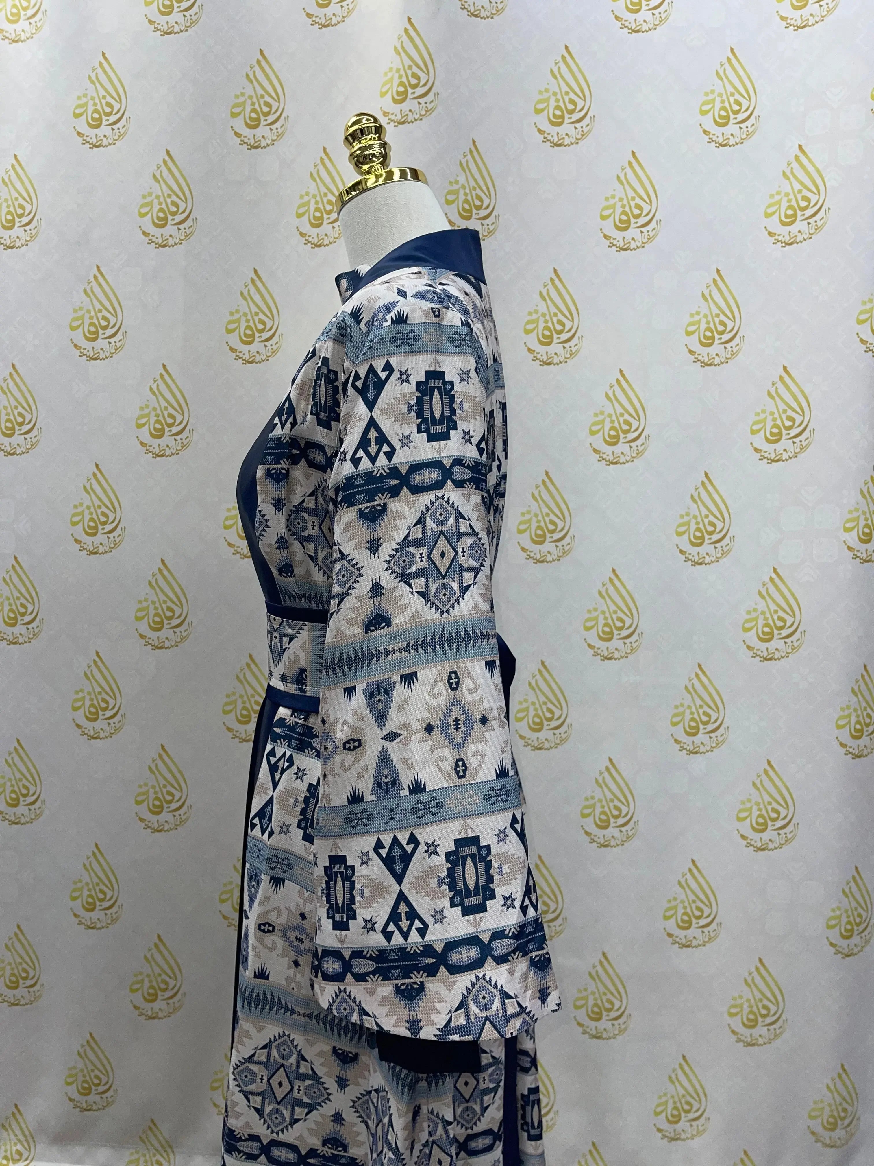 Satin Silk Kaftan: Luxurious Comfort and Elegant Style Palestinian Elegance