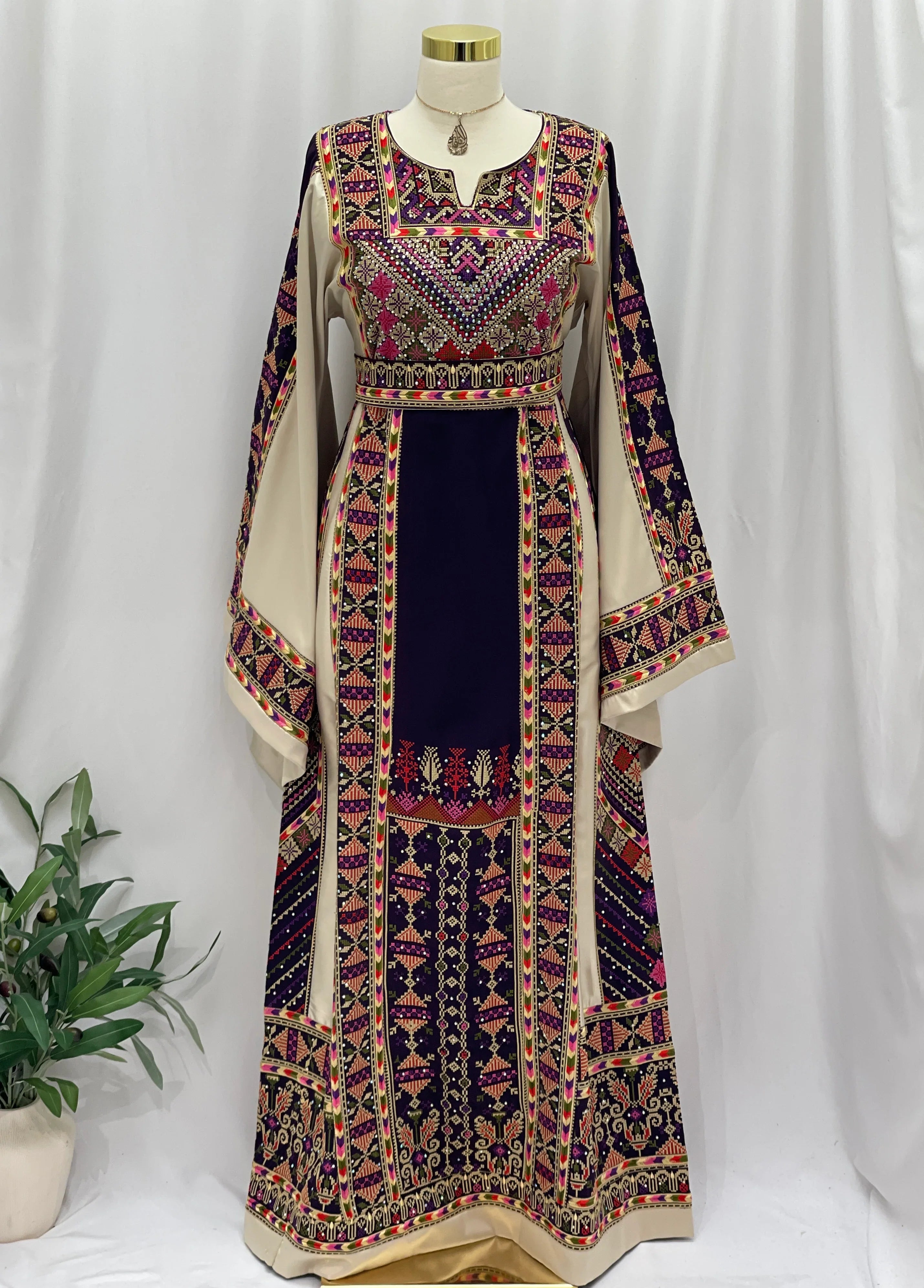 Diwan Embroidered Thoub | Elegant Heritage Palestinian Wear