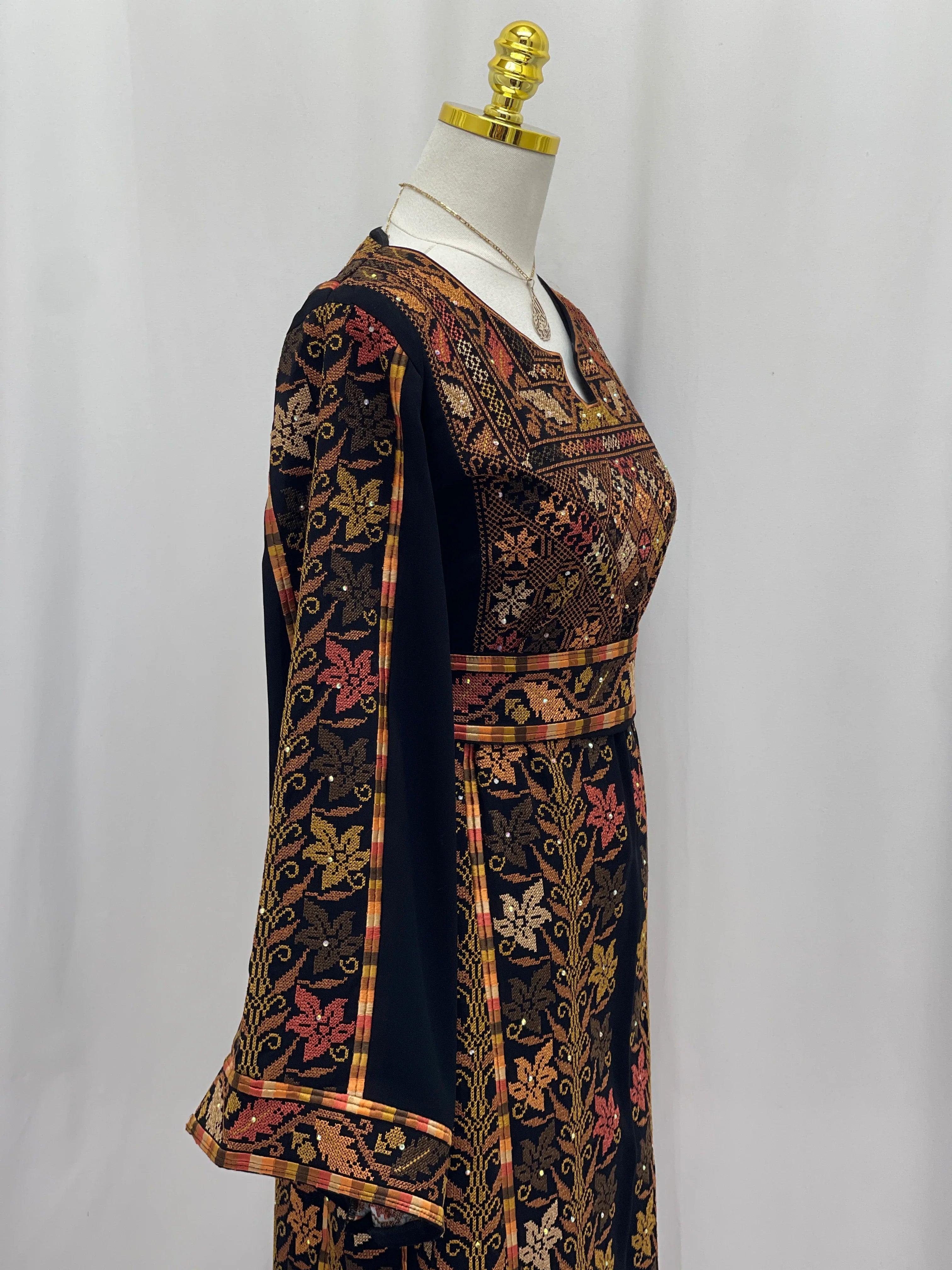 ثوب زهرة الفلسطينيين