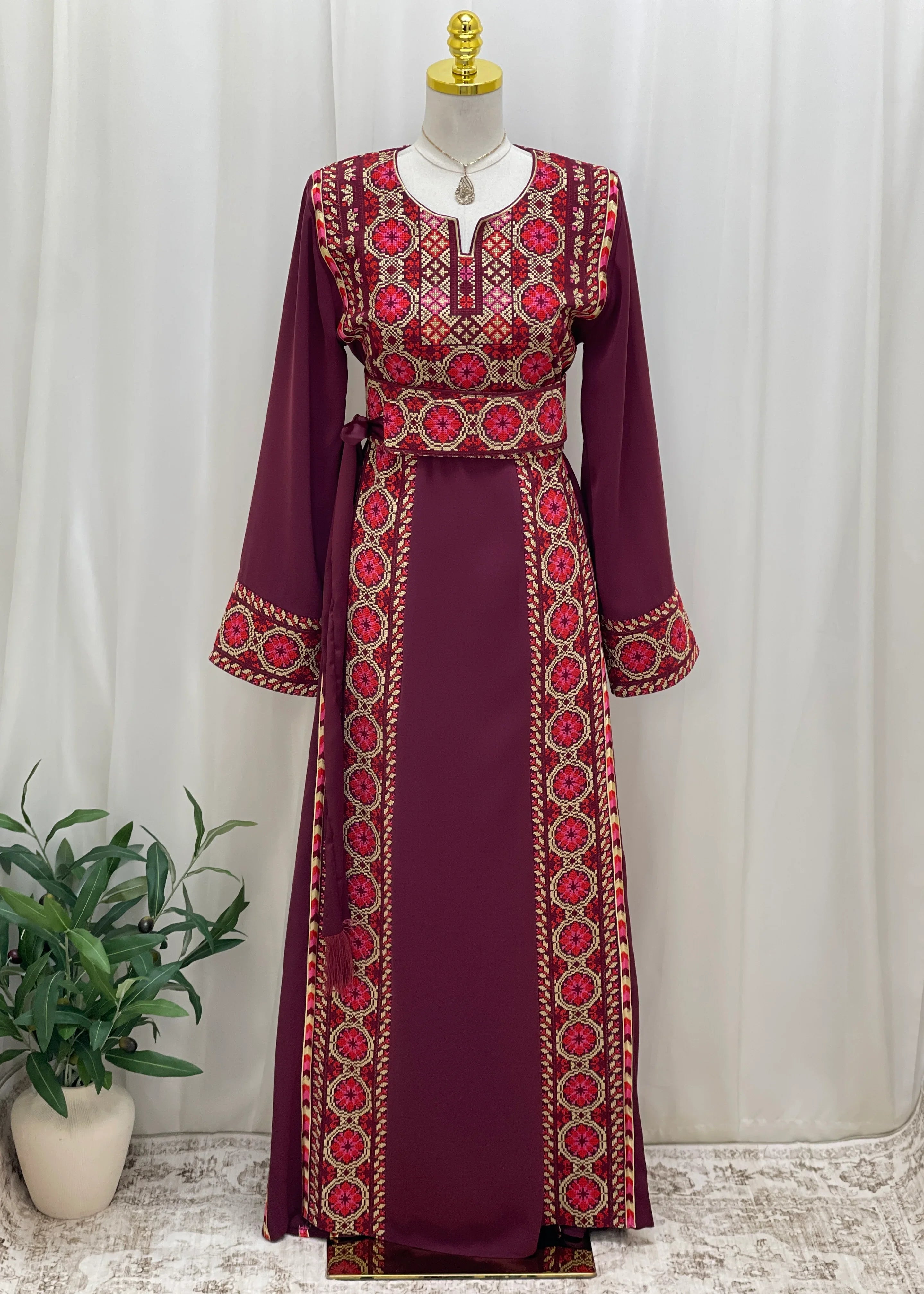 Zahra Heritage Embroidered Thobe