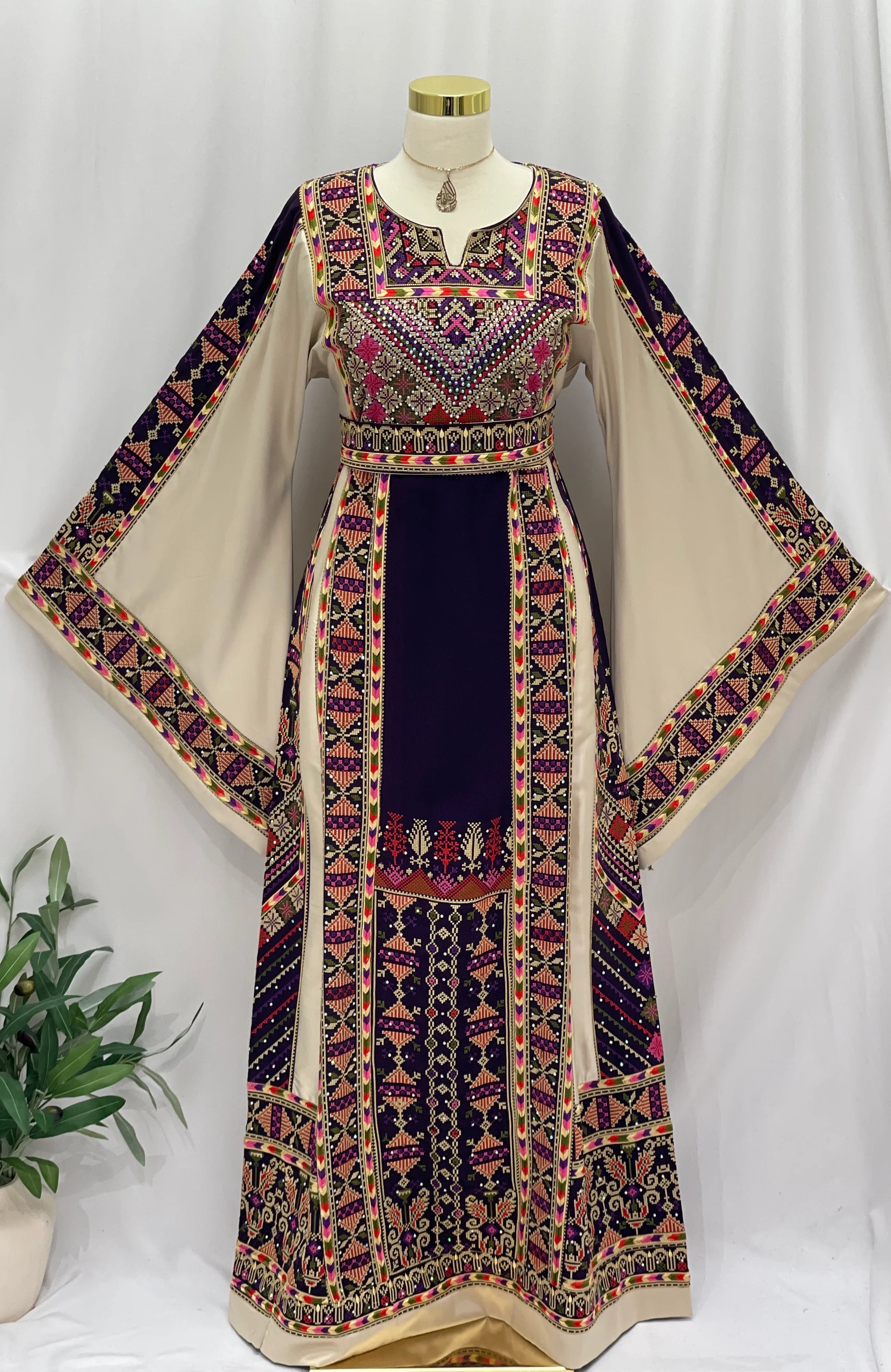 Diwan Embroidered Thoub | Elegant Heritage Palestinian Wear