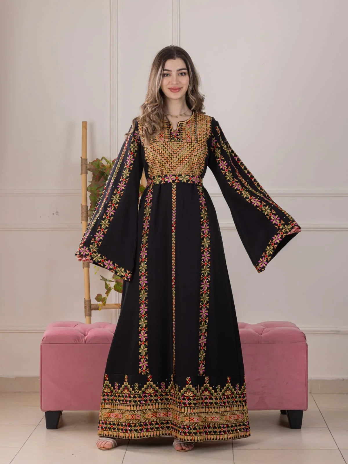 ثوب فلسطيني مطرز بسيط – زي تاتريز تقليدي