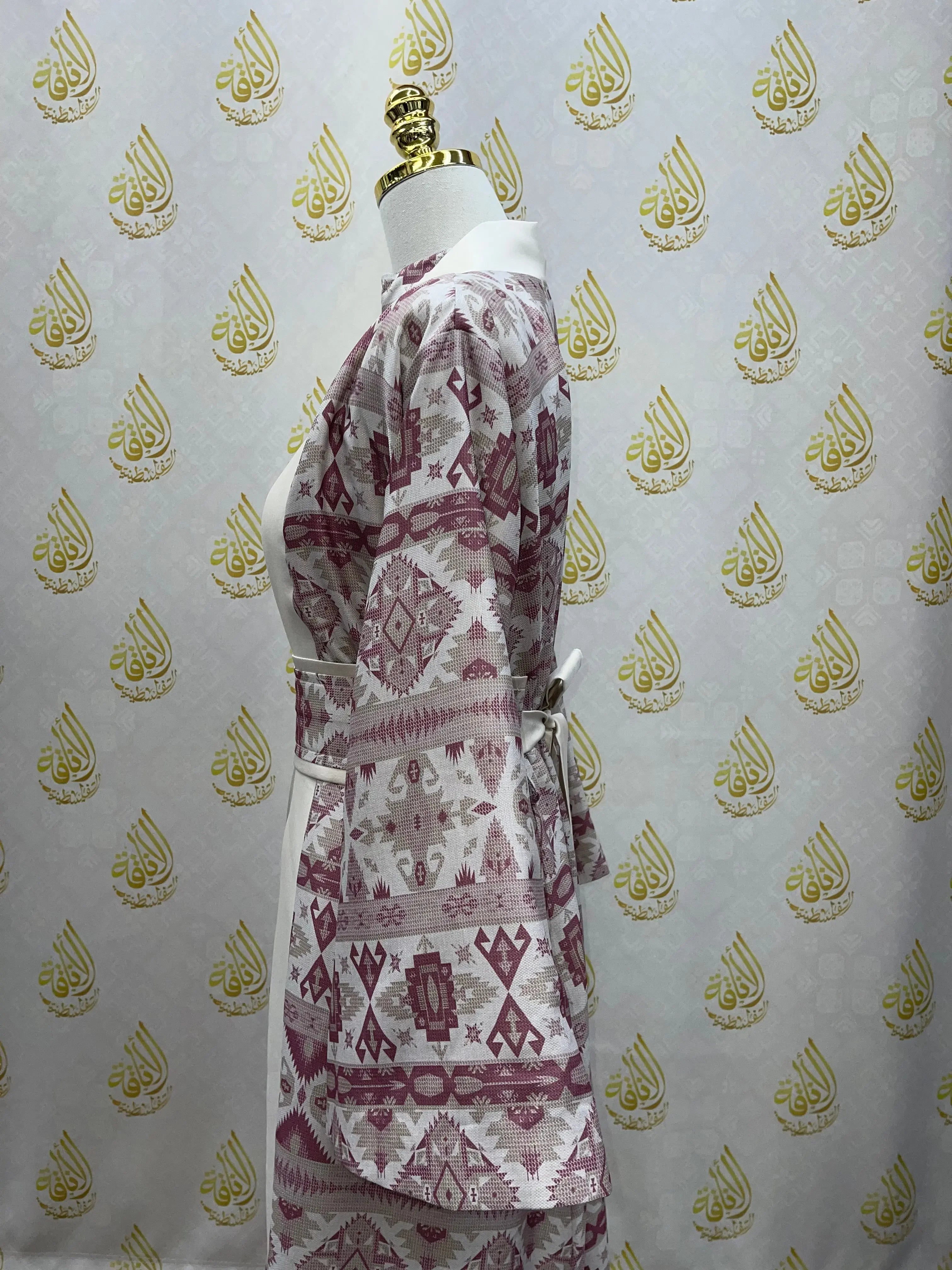 Satin Silk Kaftan: Luxurious Comfort and Elegant Style Palestinian Elegance