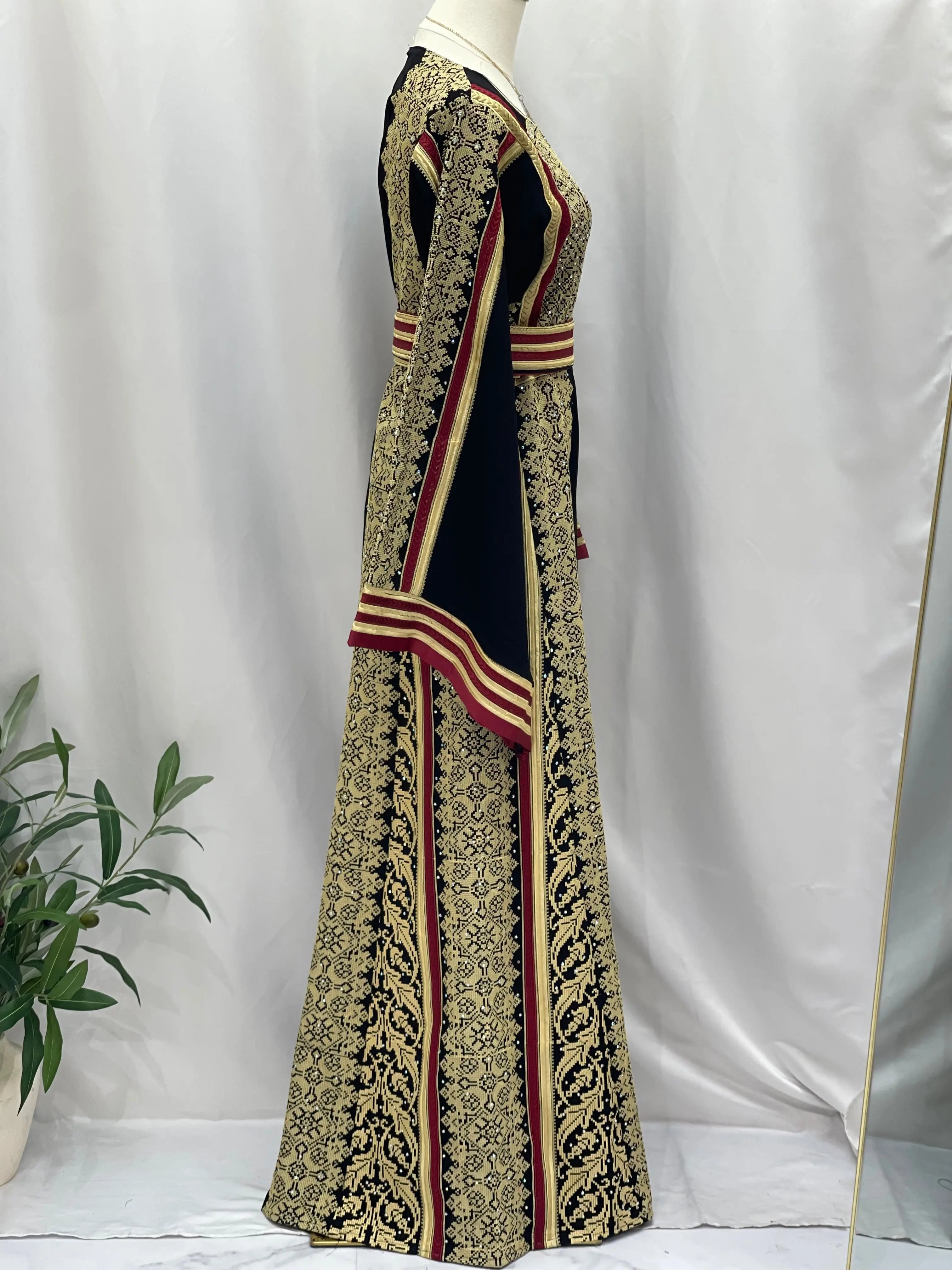 Embroidered Black Gold Thoub - Elegance & Tradition Palestinian Elegance