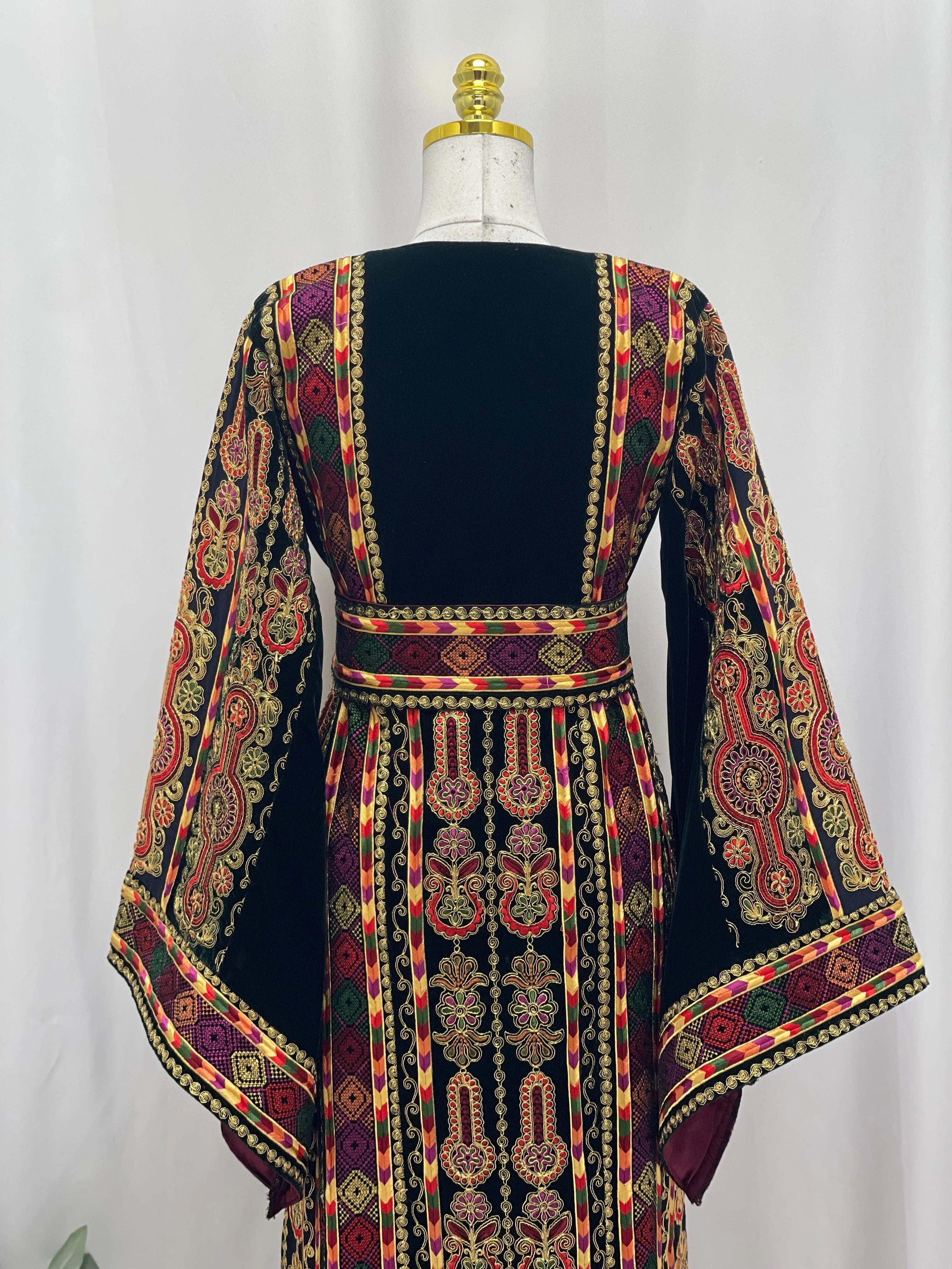 Dark Green Queen Qasab Embroidered Thobe Palestinian Elegance