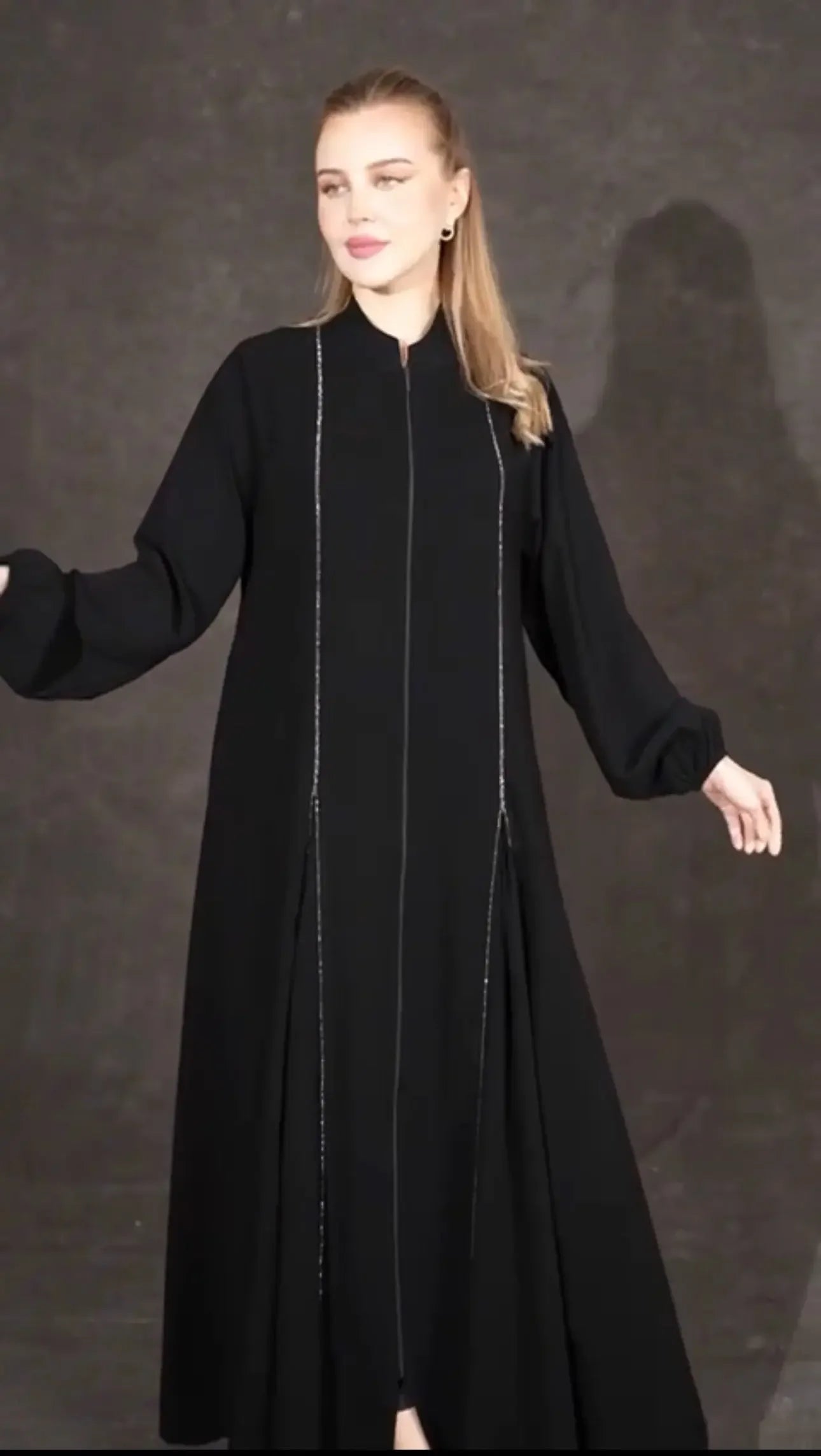 Maxi Yurio Abaya: Traditional Modesty Meets Modern Style - Palestinian Elegance