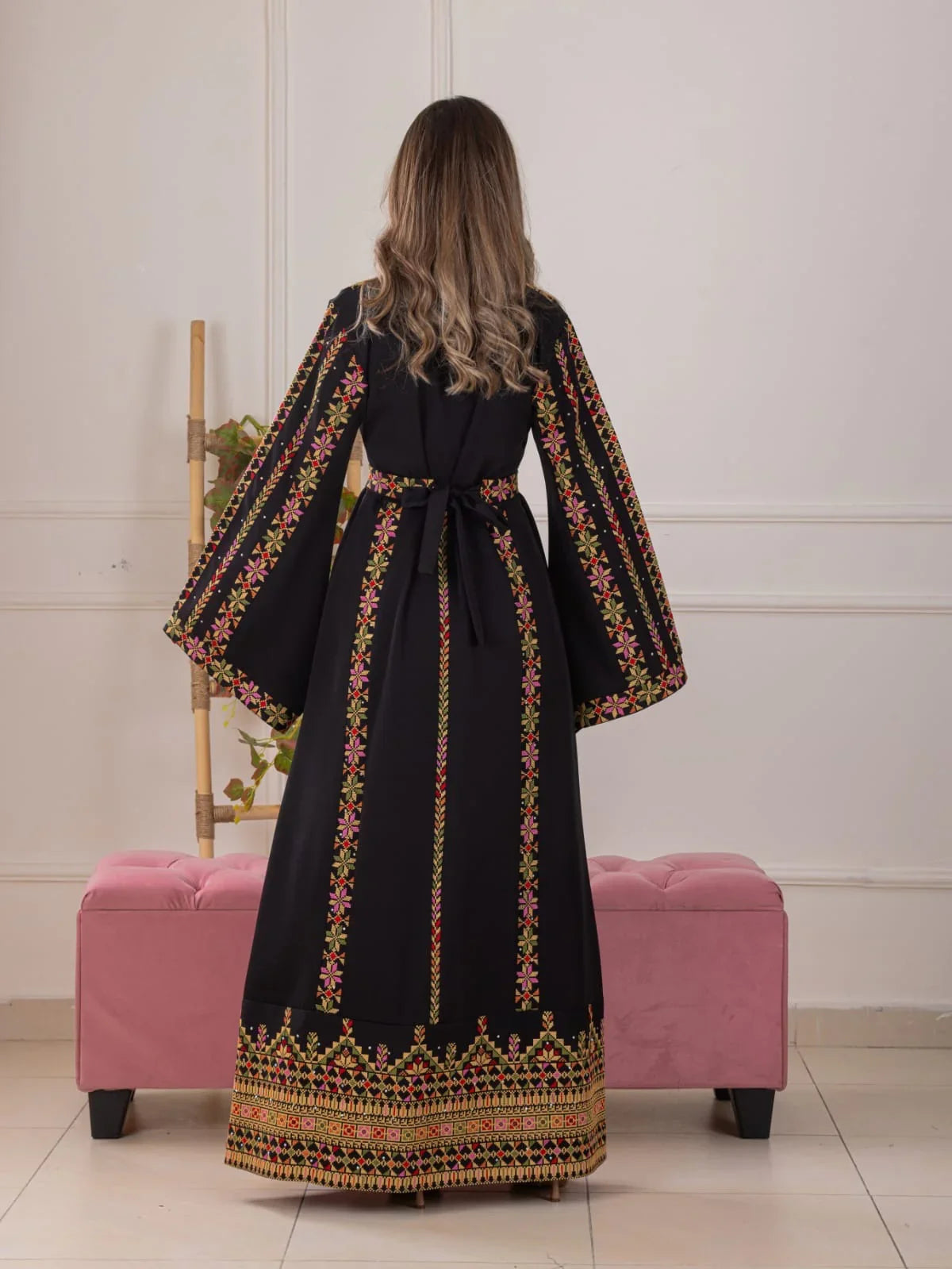 ثوب فلسطيني مطرز بسيط – زي تاتريز تقليدي