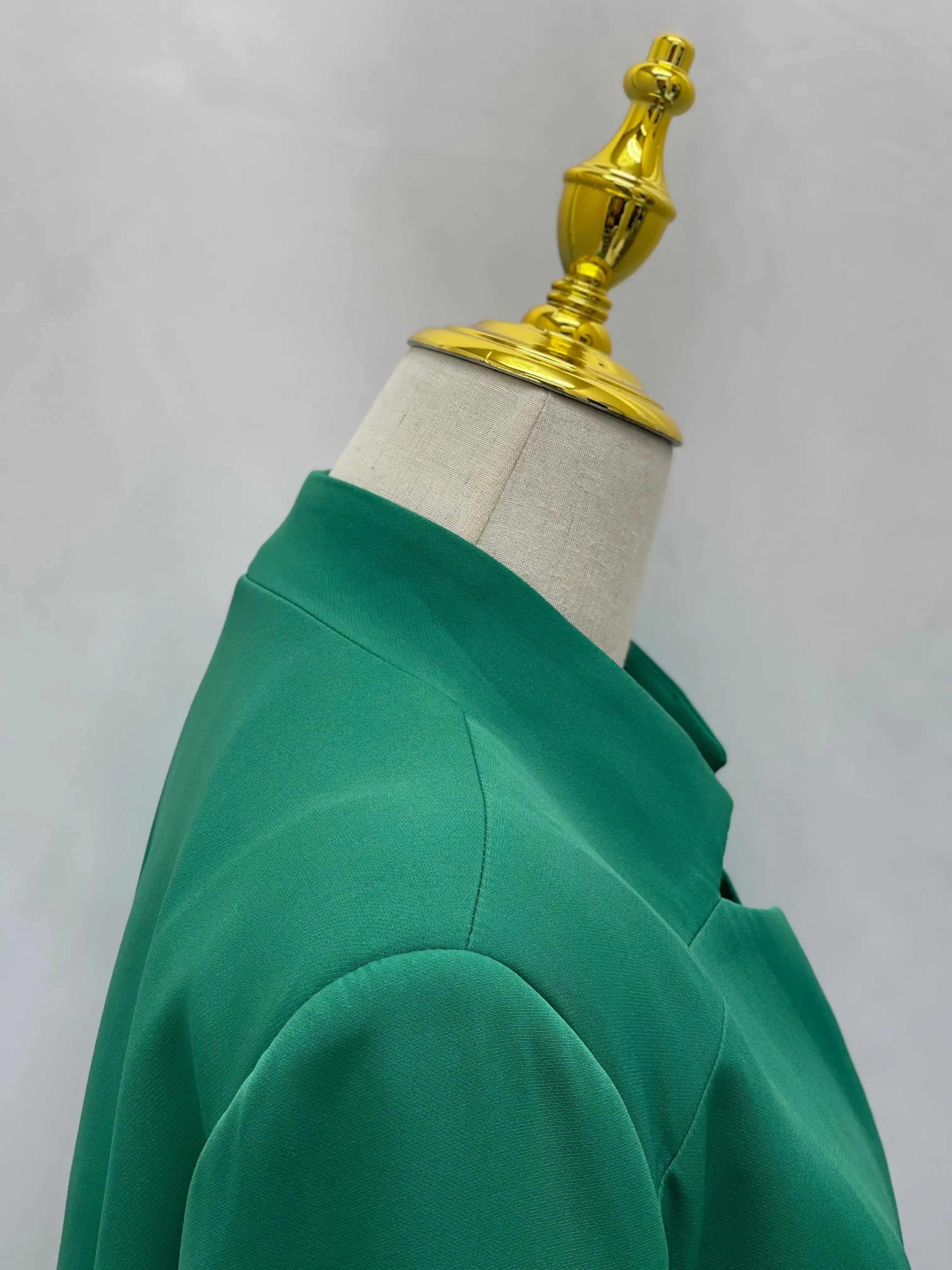 Sleek Sophistication: The Long Blazer Palestinian Elegance