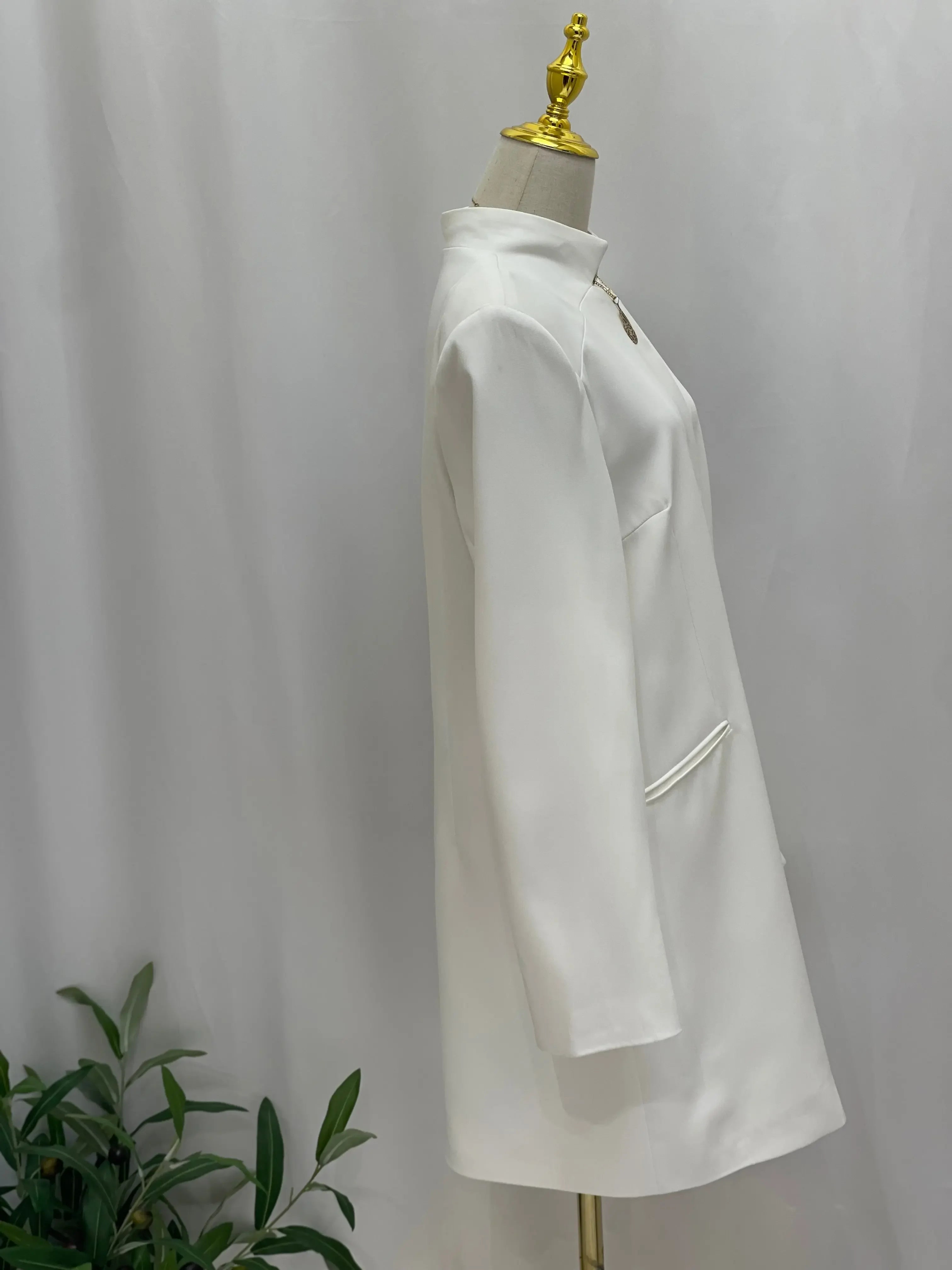 Sleek Sophistication: The Long Blazer Palestinian Elegance