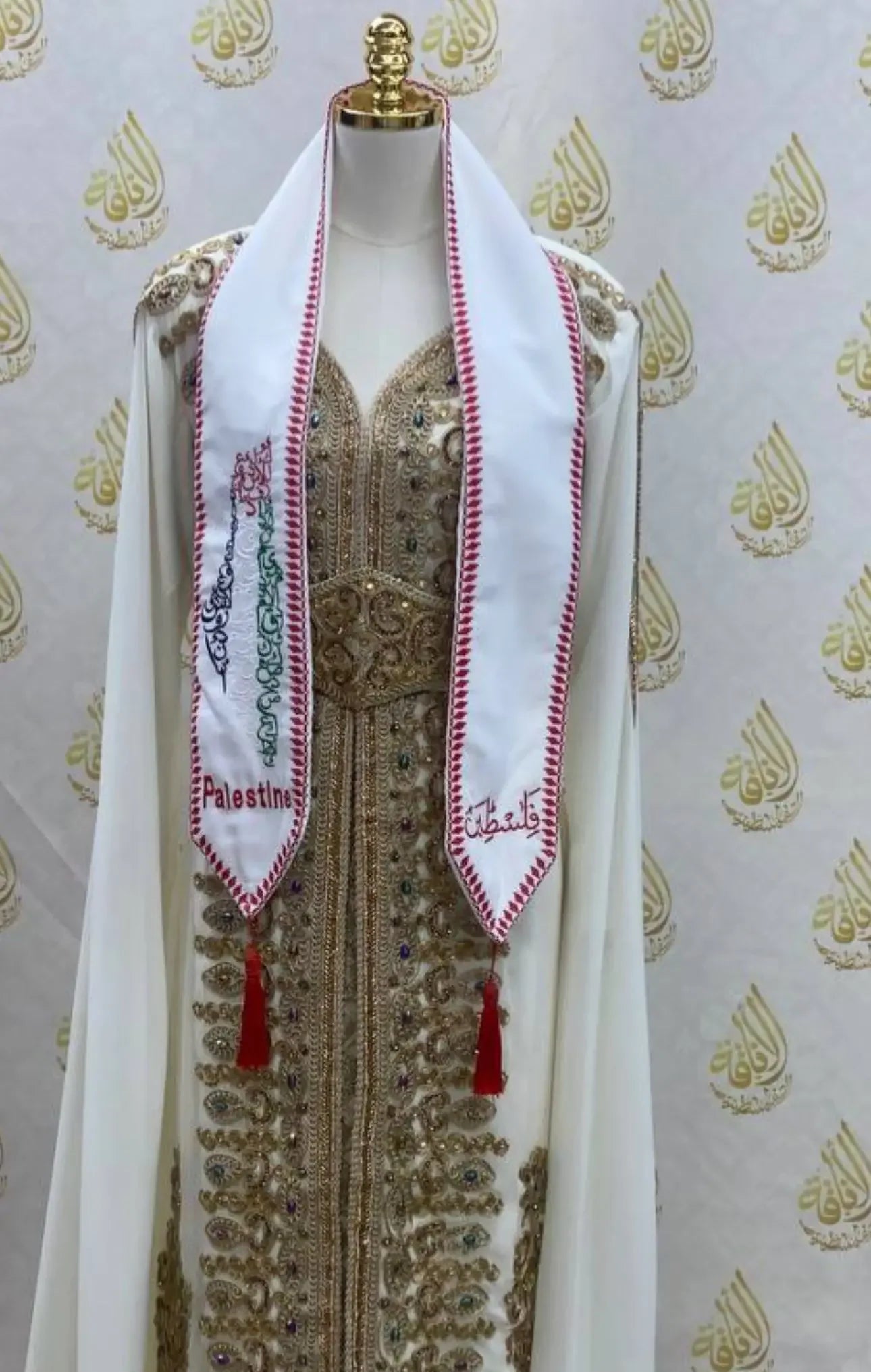 Embroidered Stole with Palestine Map & Arabic Script – Celebrate Cultural Heritage Palestinian Elegance