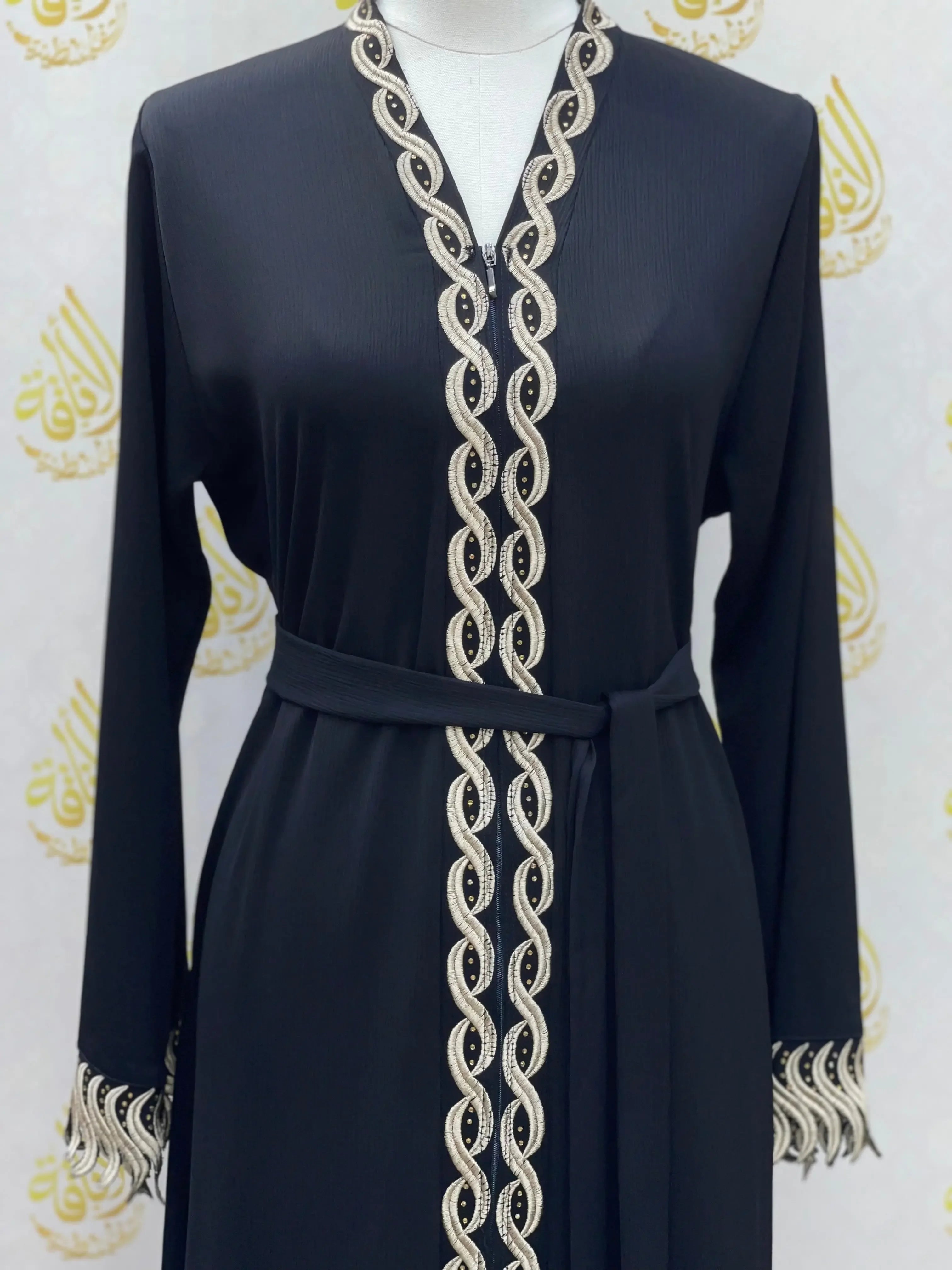 Elegant Abaya: Style and Sophistication in Harmony Palestinian Elegance