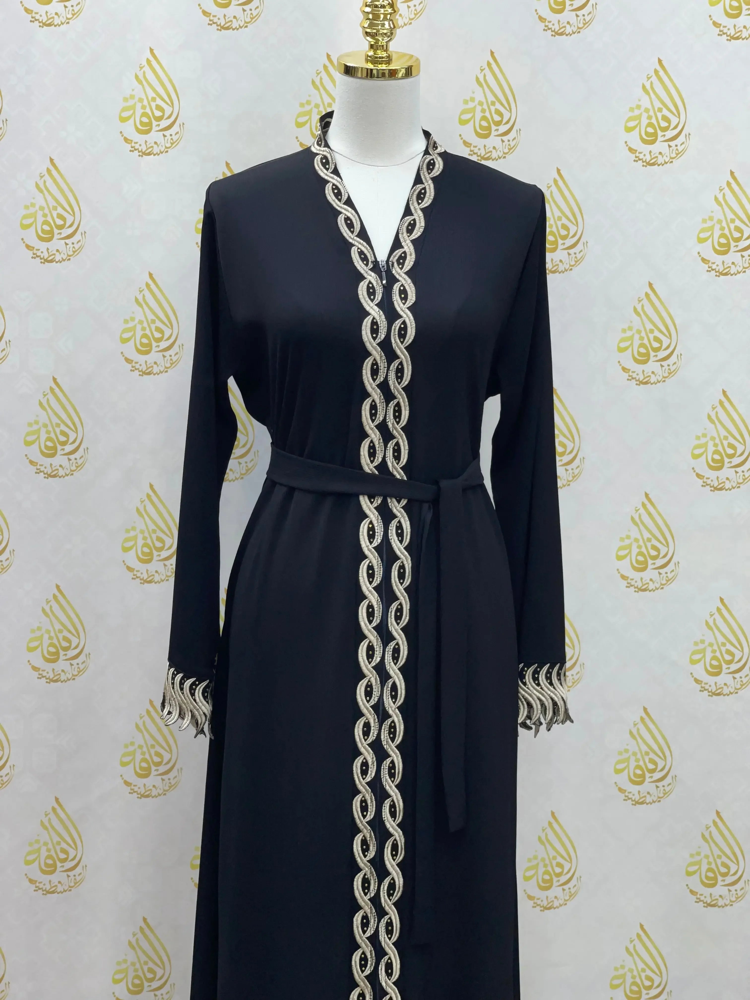 Elegant Abaya: Style and Sophistication in Harmony Palestinian Elegance