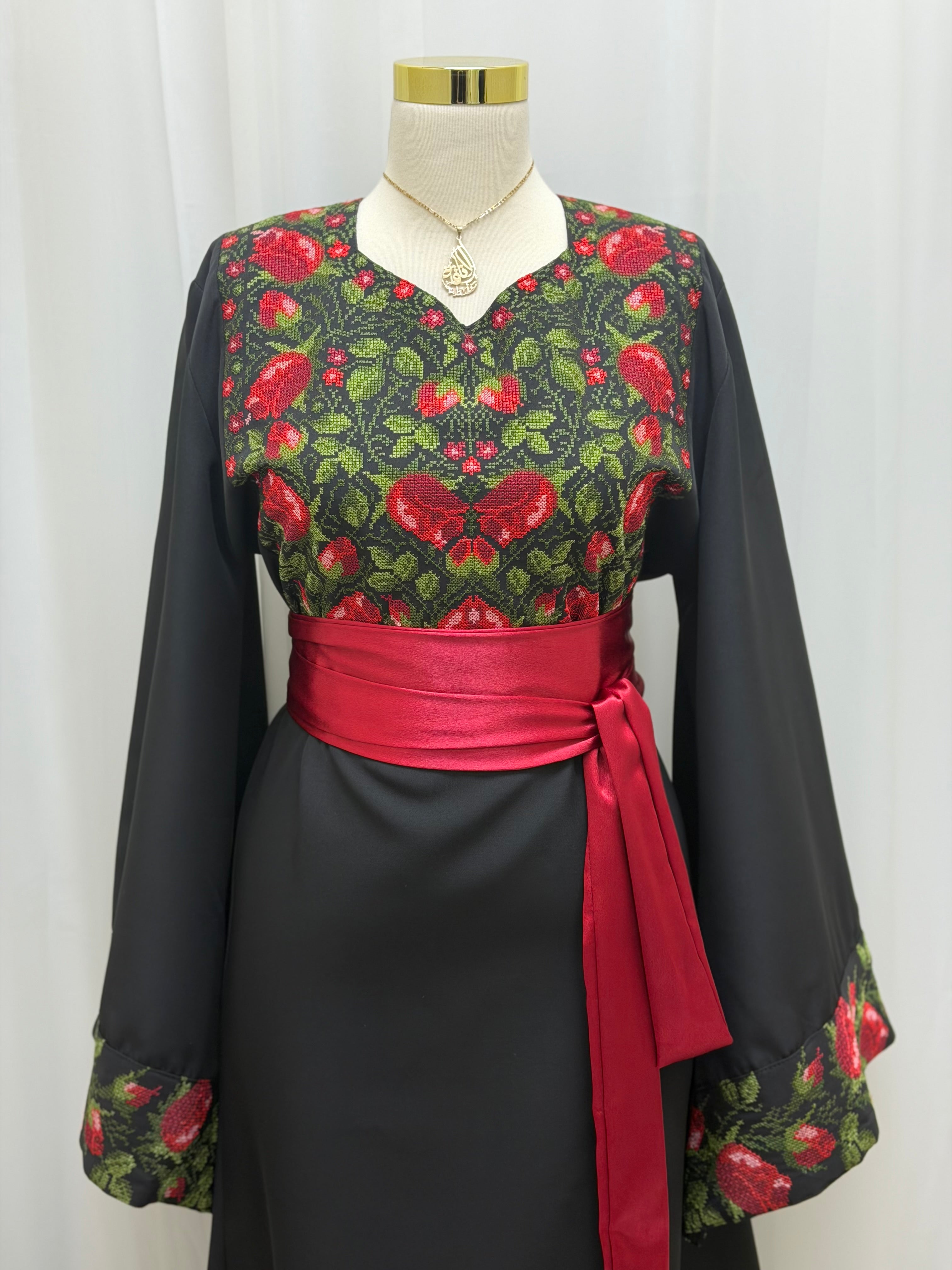 Thobe Layali Al Warad