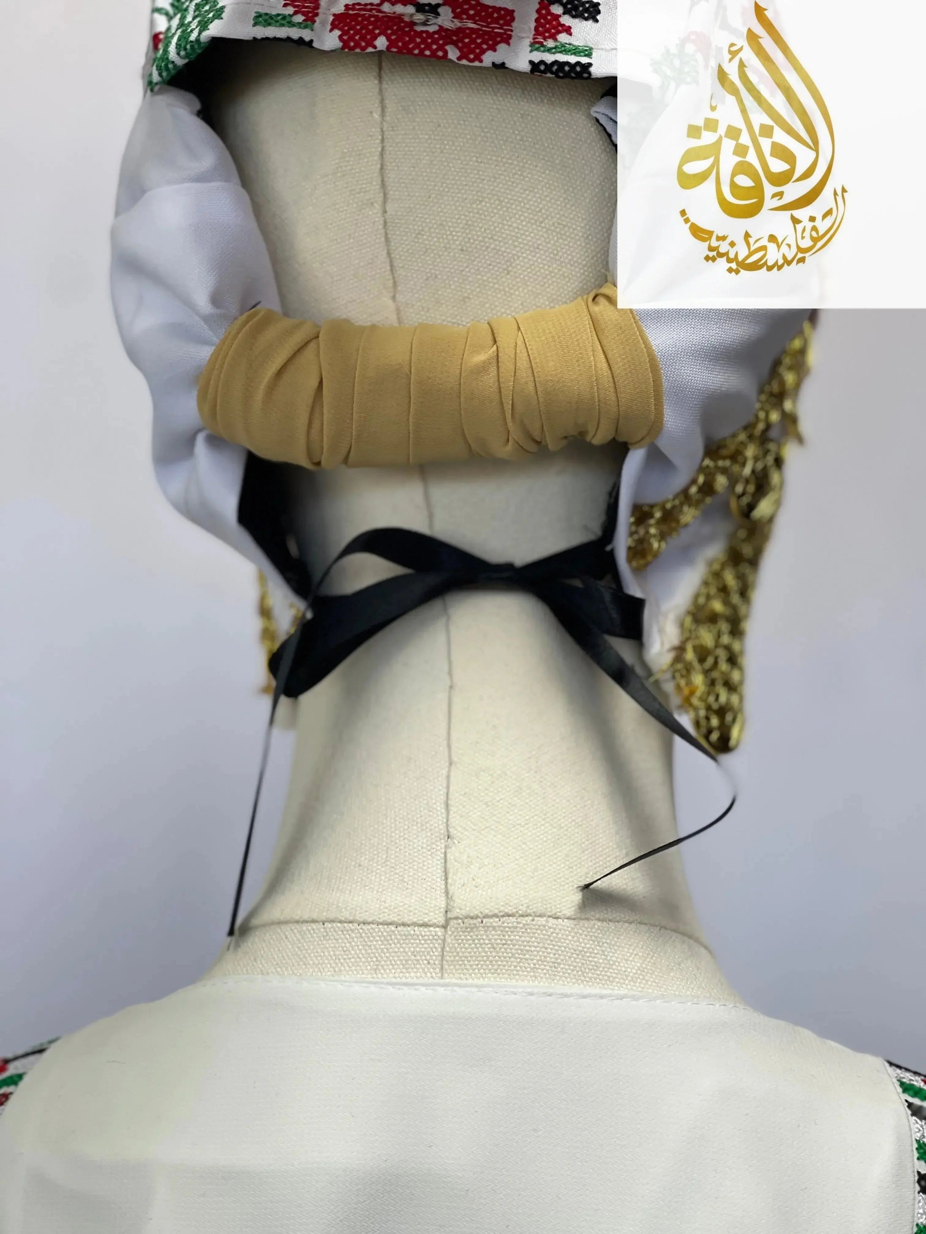 Elegant Embroidered Awka Liras: A Fashion Essentialf Palestinian Elegance