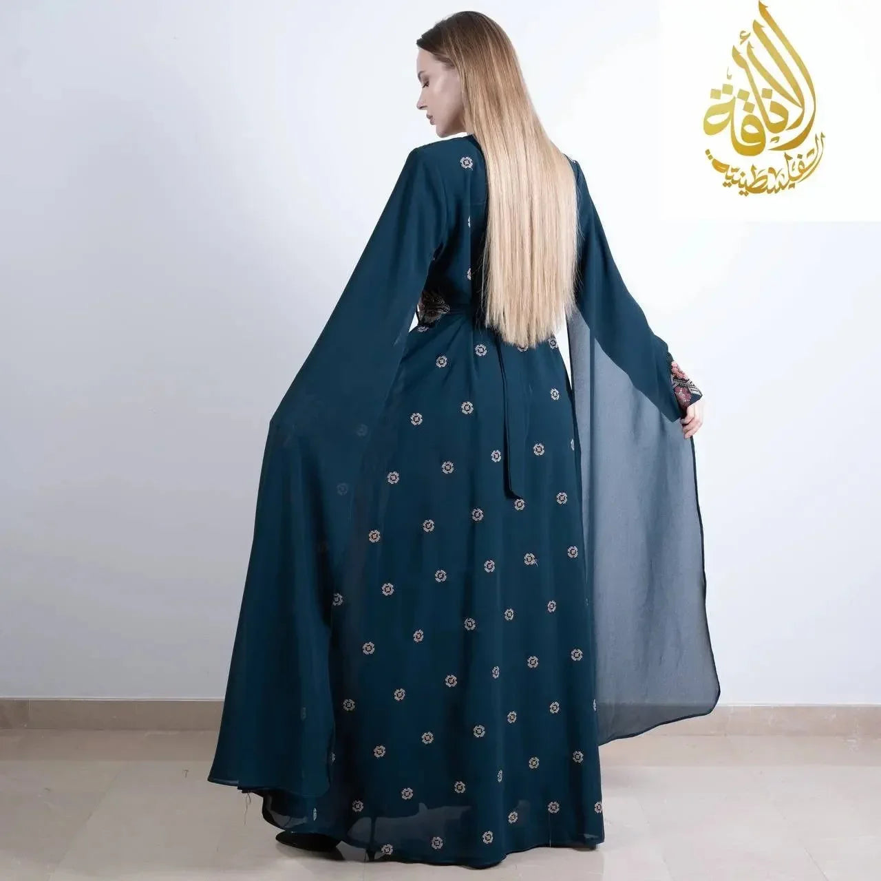 Elegant Embroidered Dress: Sophisticated Style for Any Occasion Palestinian Elegance