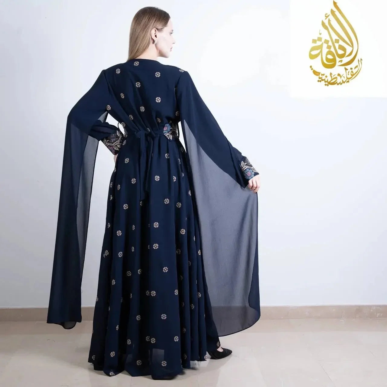 Elegant Embroidered Dress: Sophisticated Style for Any Occasion Palestinian Elegance