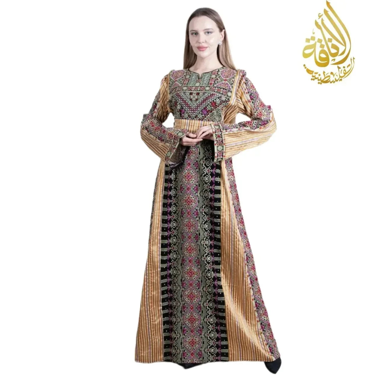 Elegant Embroidered Saya Thoub - Timeless Arabic Fashion Palestinian Elegance