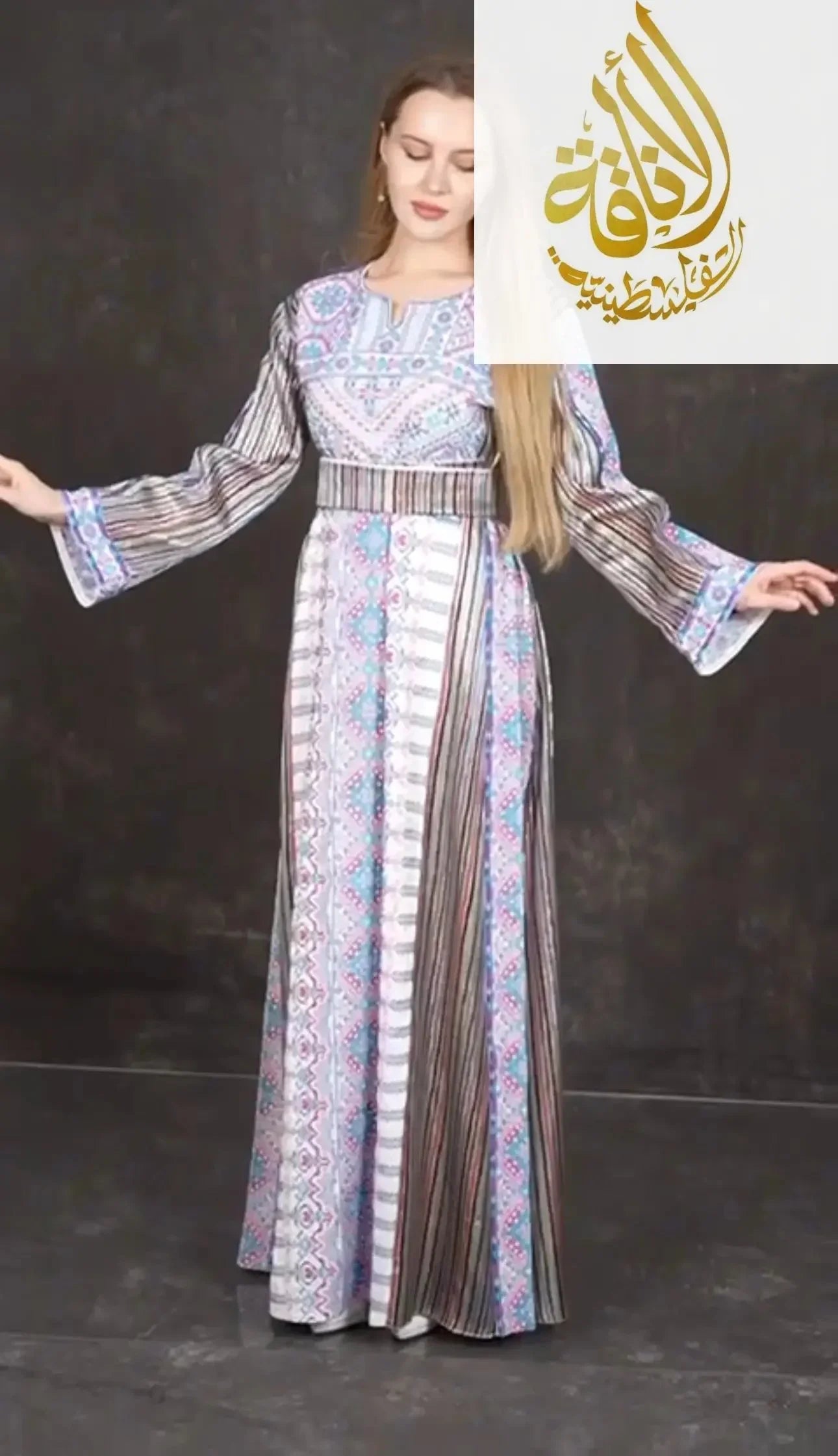 Elegant Embroidered Saya Thoub - Timeless Arabic Fashion Palestinian Elegance
