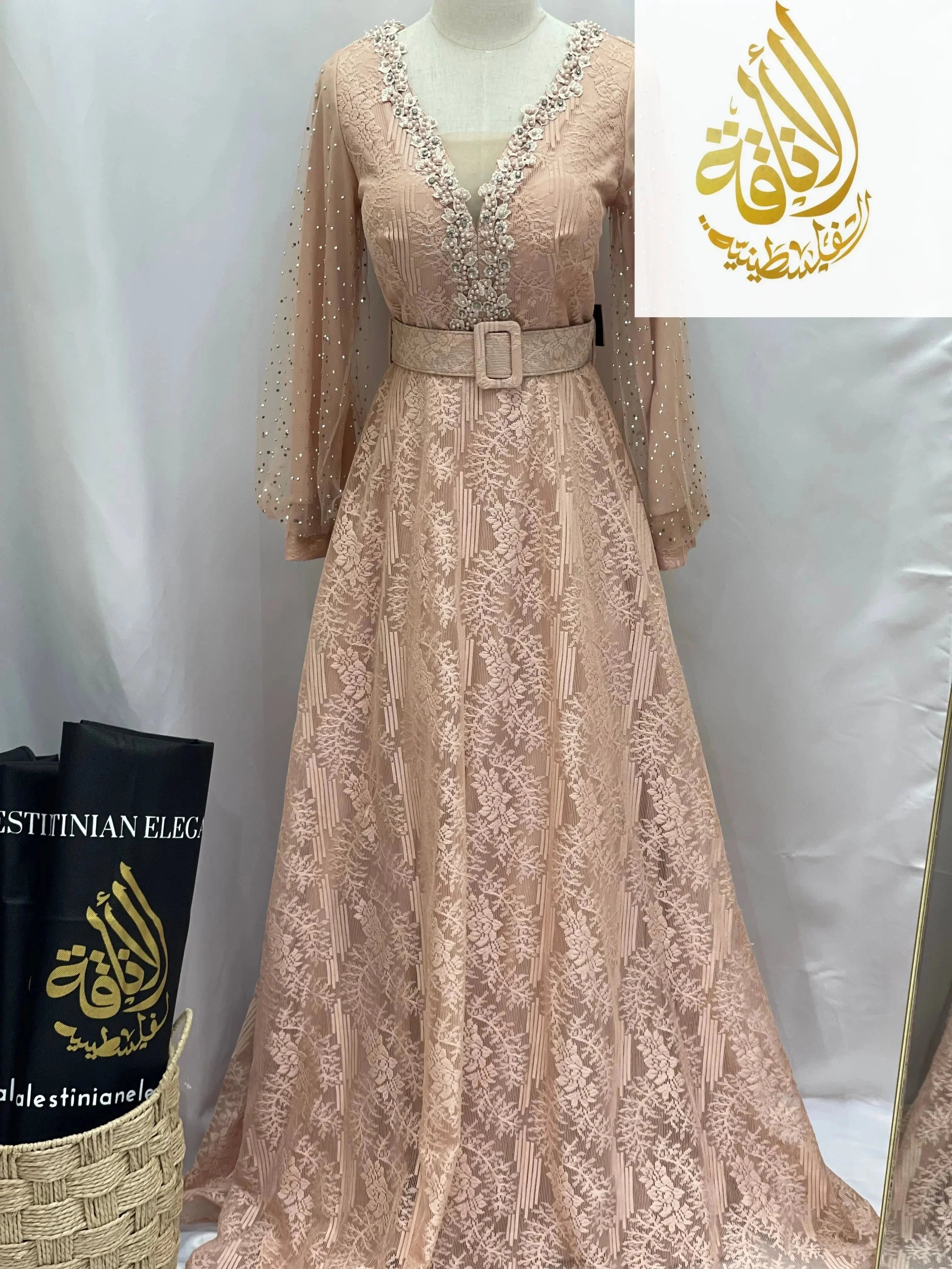 Elegant Lace Dress: Timeless Sophistication & Classic Beauty Palestinian Elegance