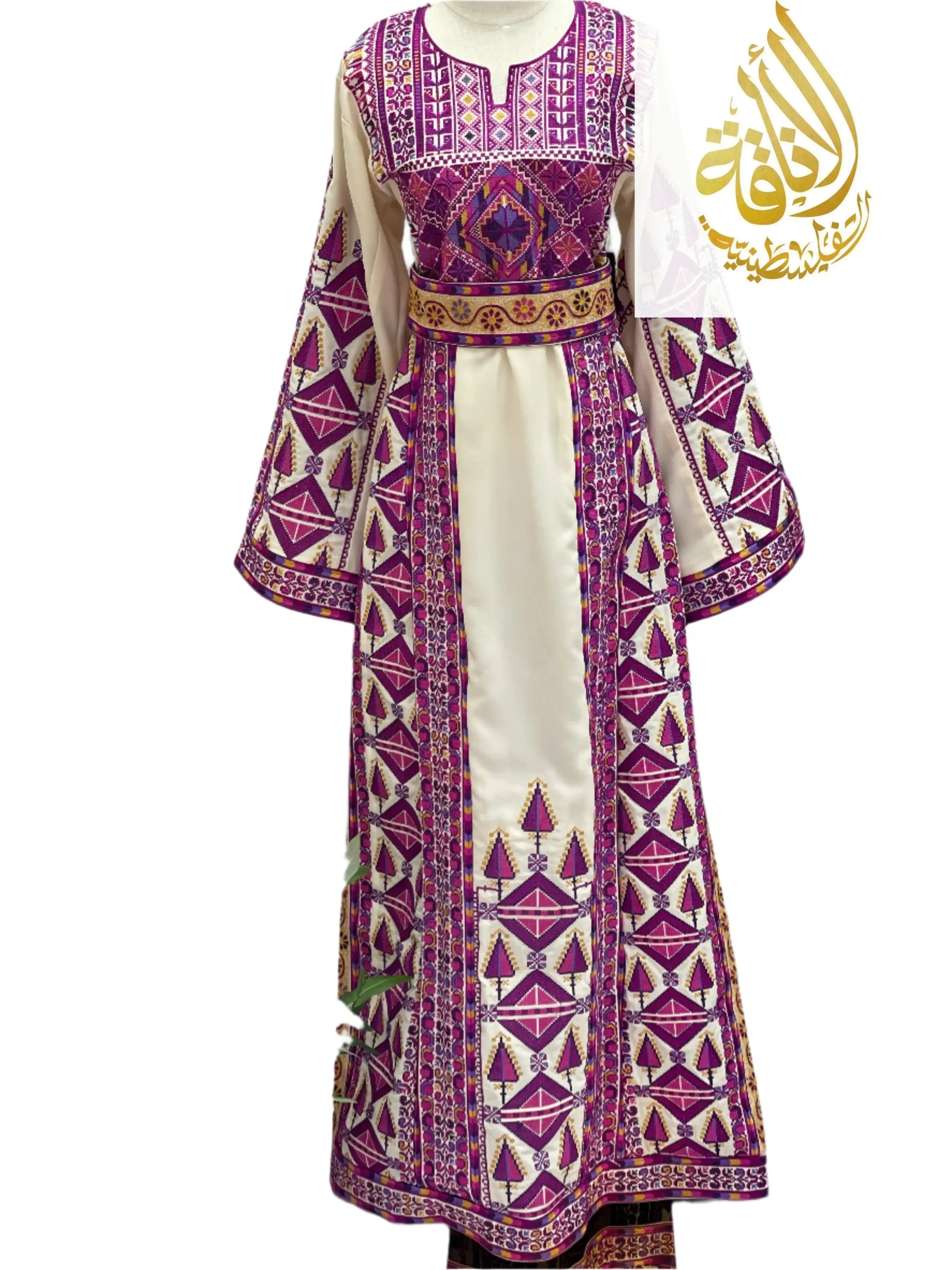 Embroidered Thoub Alsafa: Elegance and Tradition Palestinian Elegance