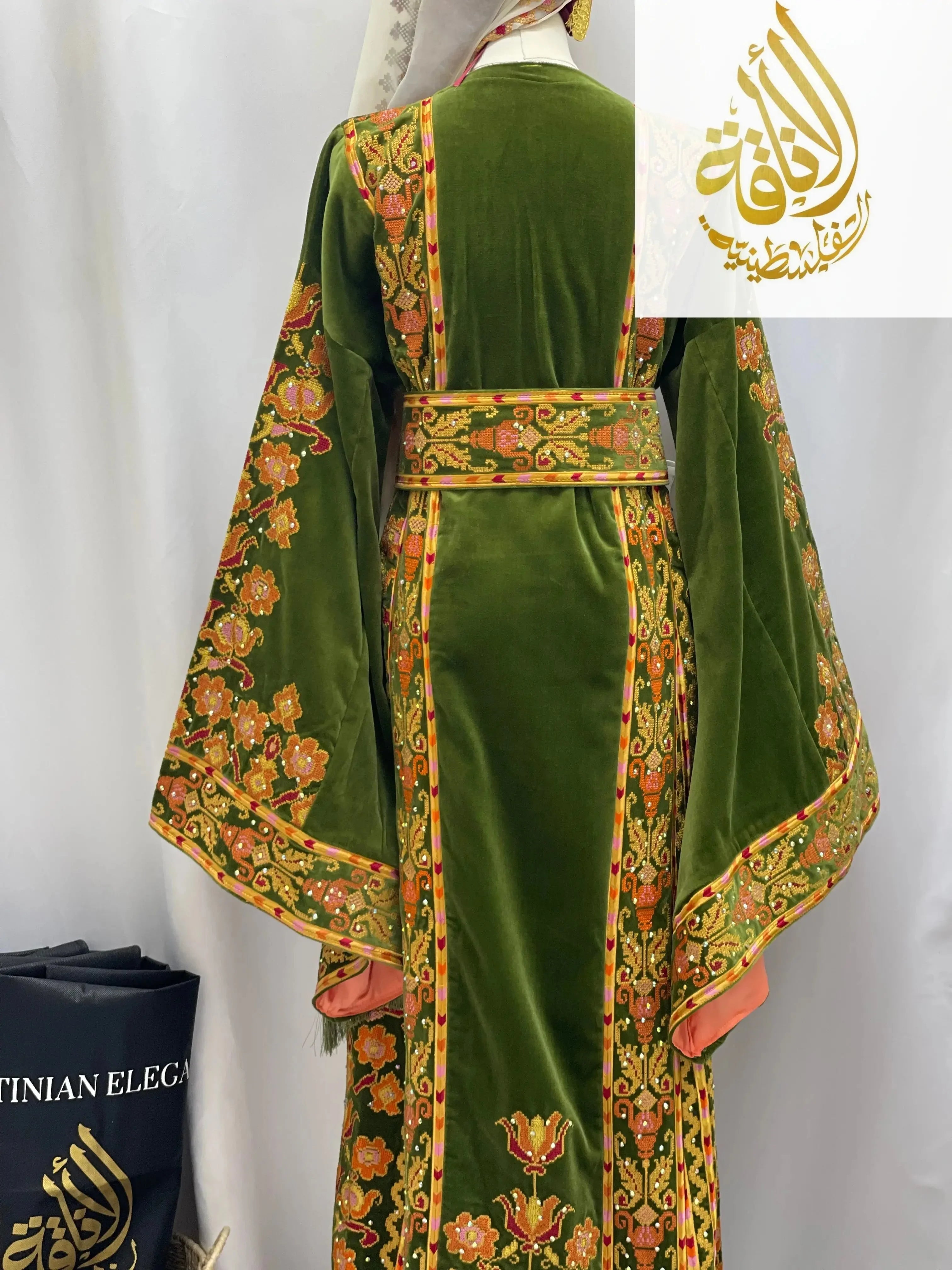 Embroidered Velvet Thoub - Luxurious High-Quality Traditional Wear Palestinian Elegance
