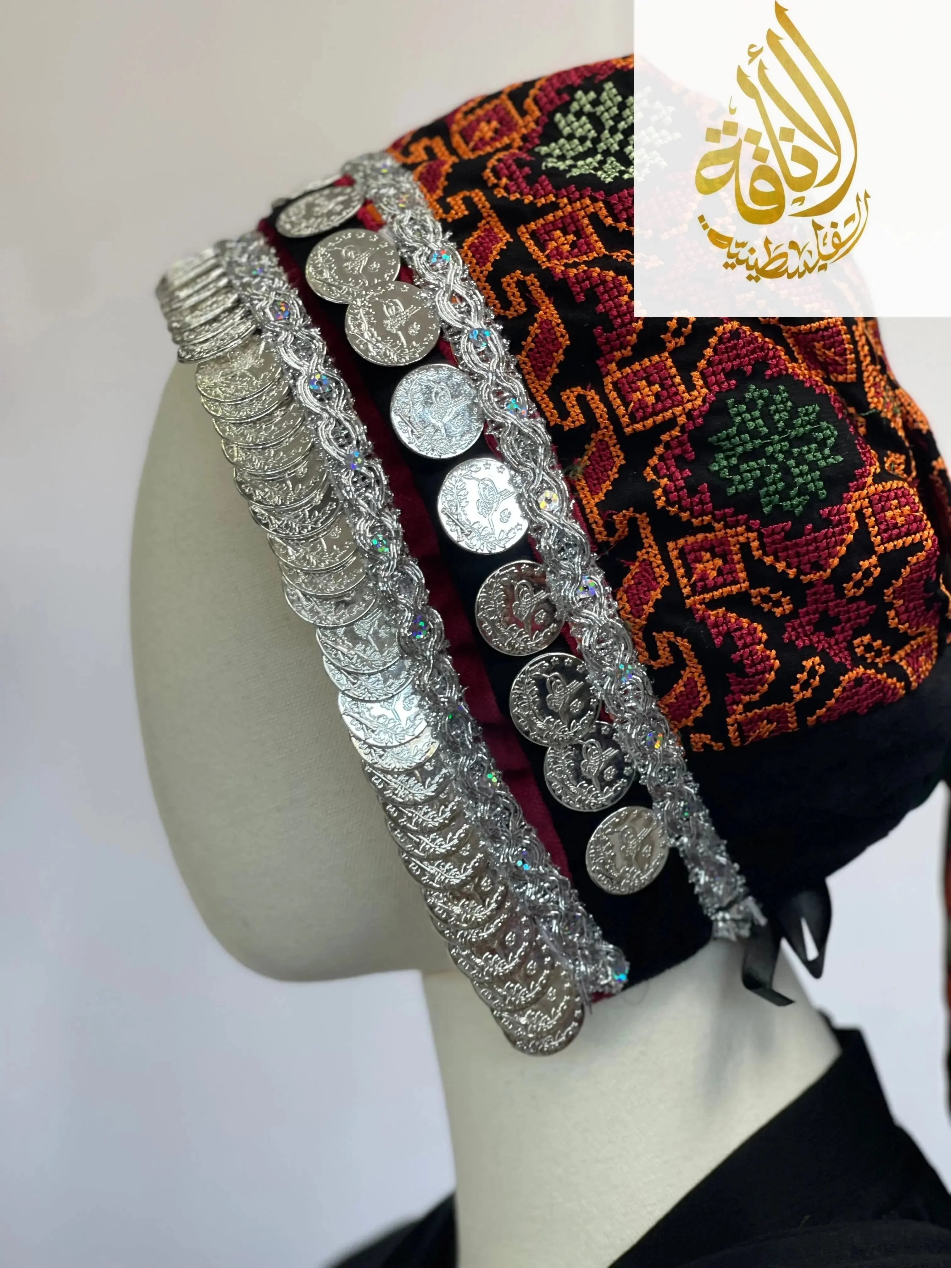 Exquisite Craftsmanship: Authentic Silver Liras Awka Palestinian Elegance