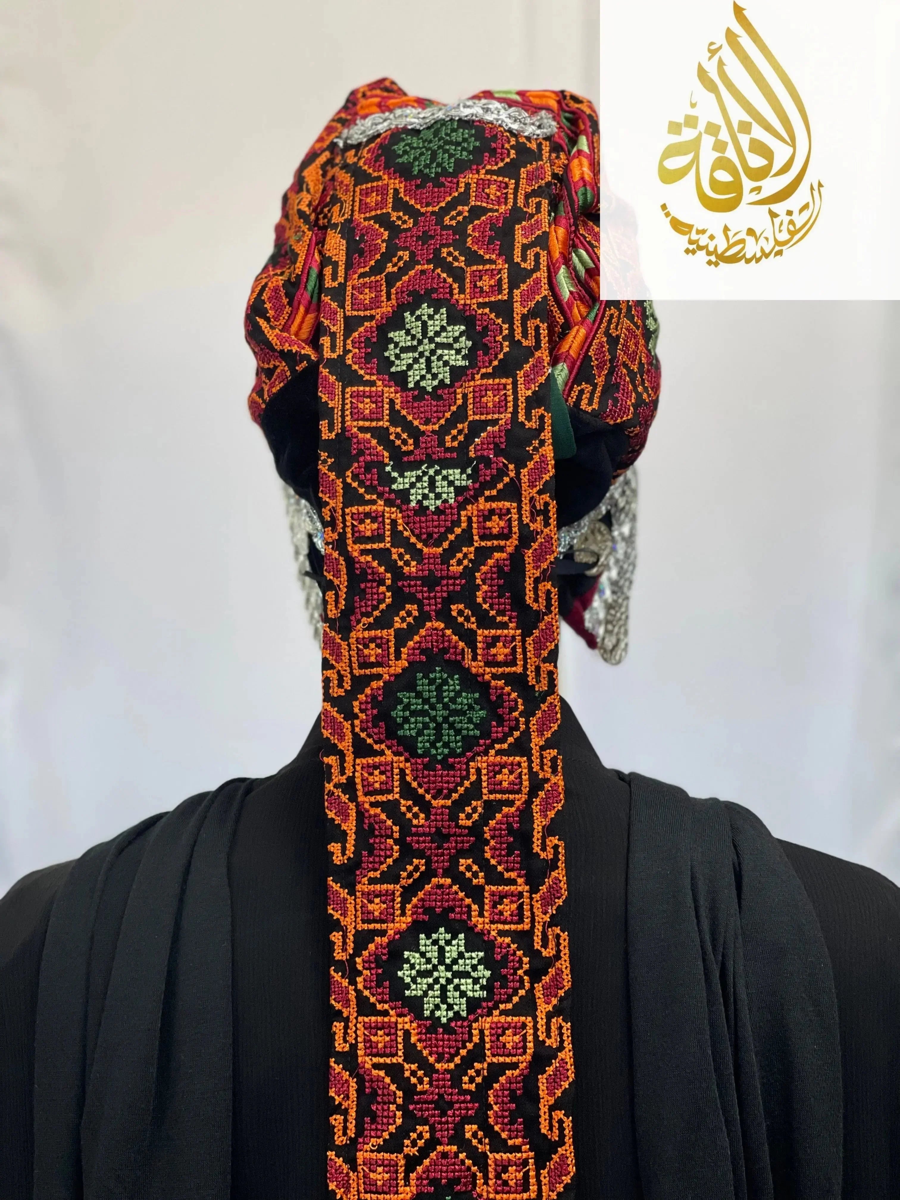 Exquisite Craftsmanship: Authentic Silver Liras Awka Palestinian Elegance