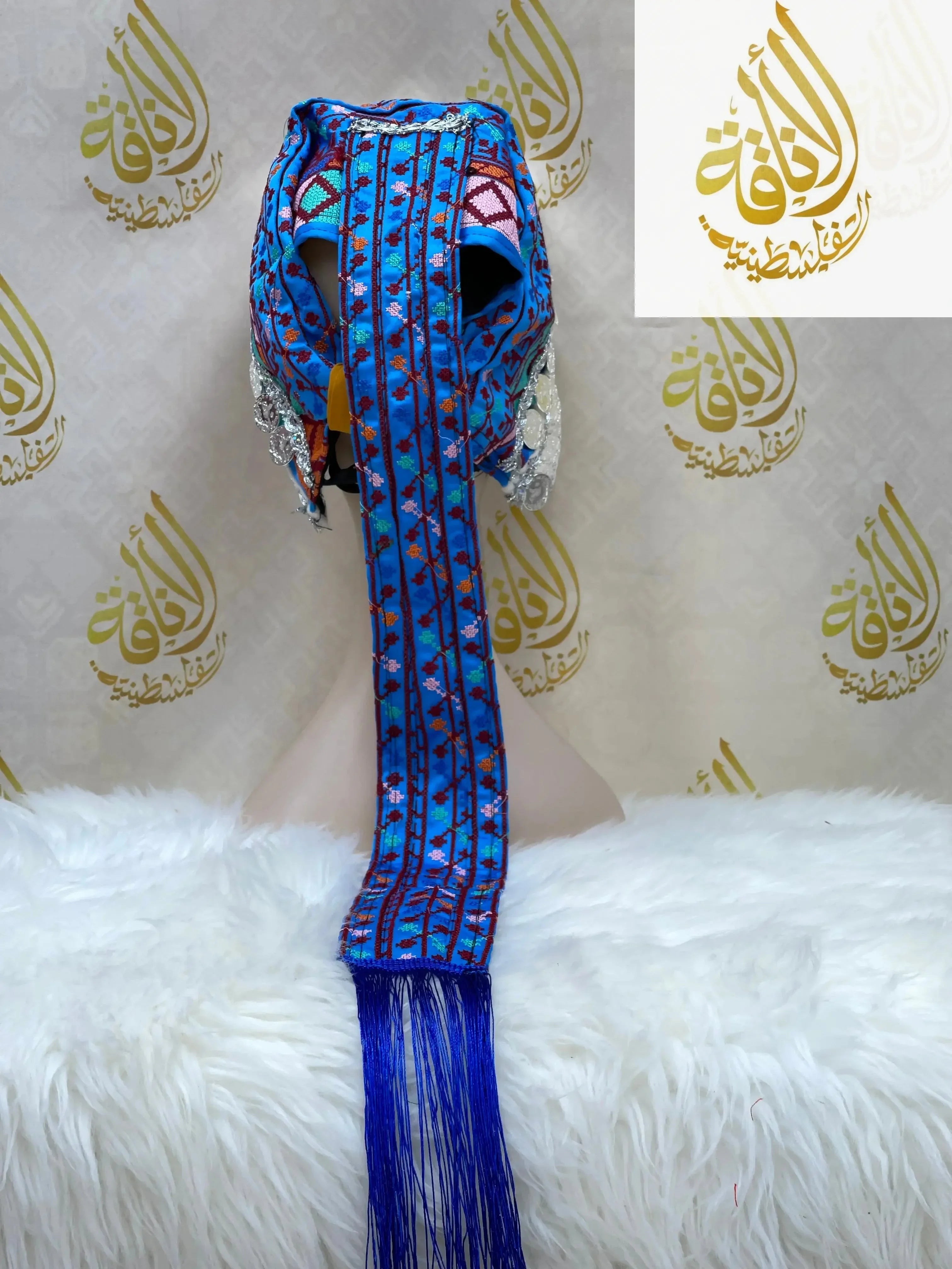 Exquisite Craftsmanship: Authentic Silver Liras Awka Palestinian Elegance